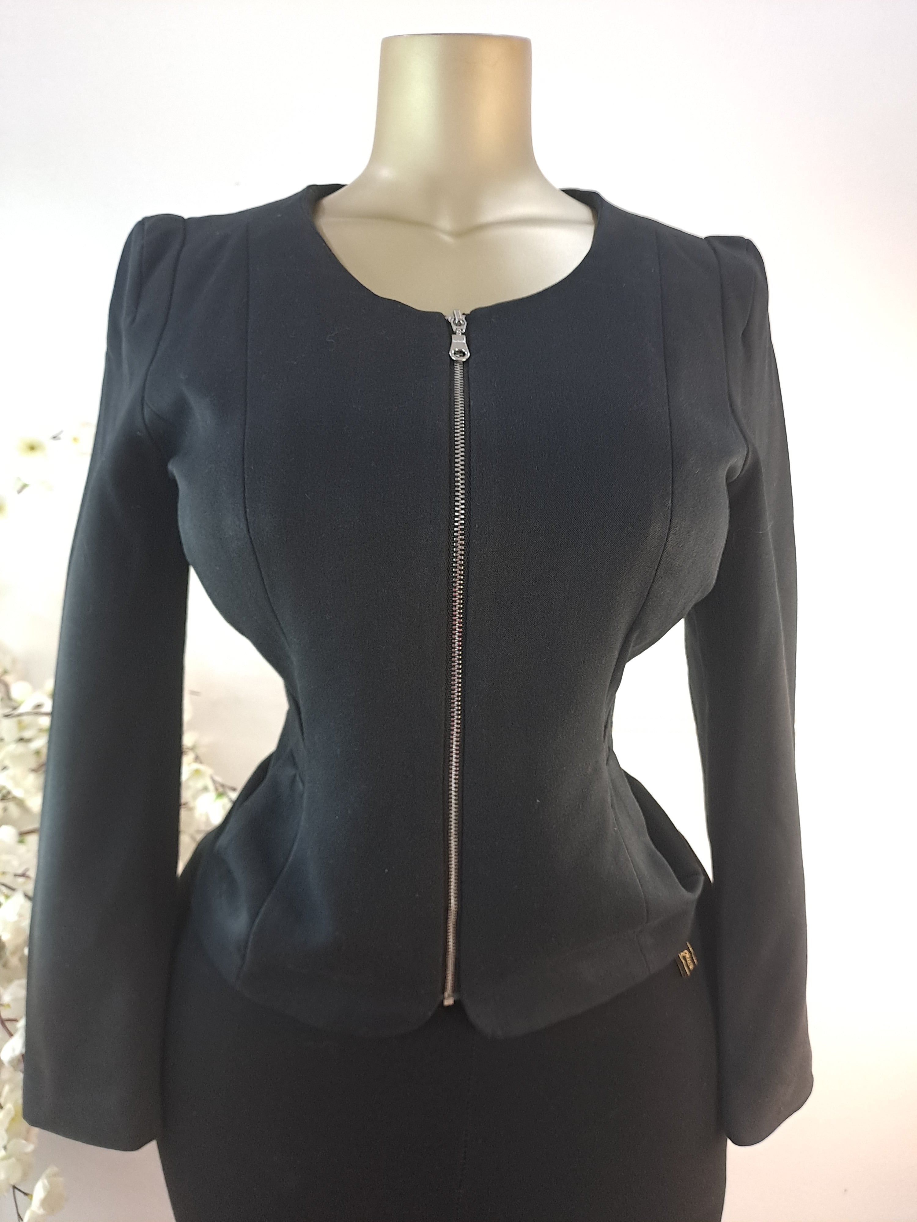 H&M UK SIZE 10 [LENGTH 23 INCHES]