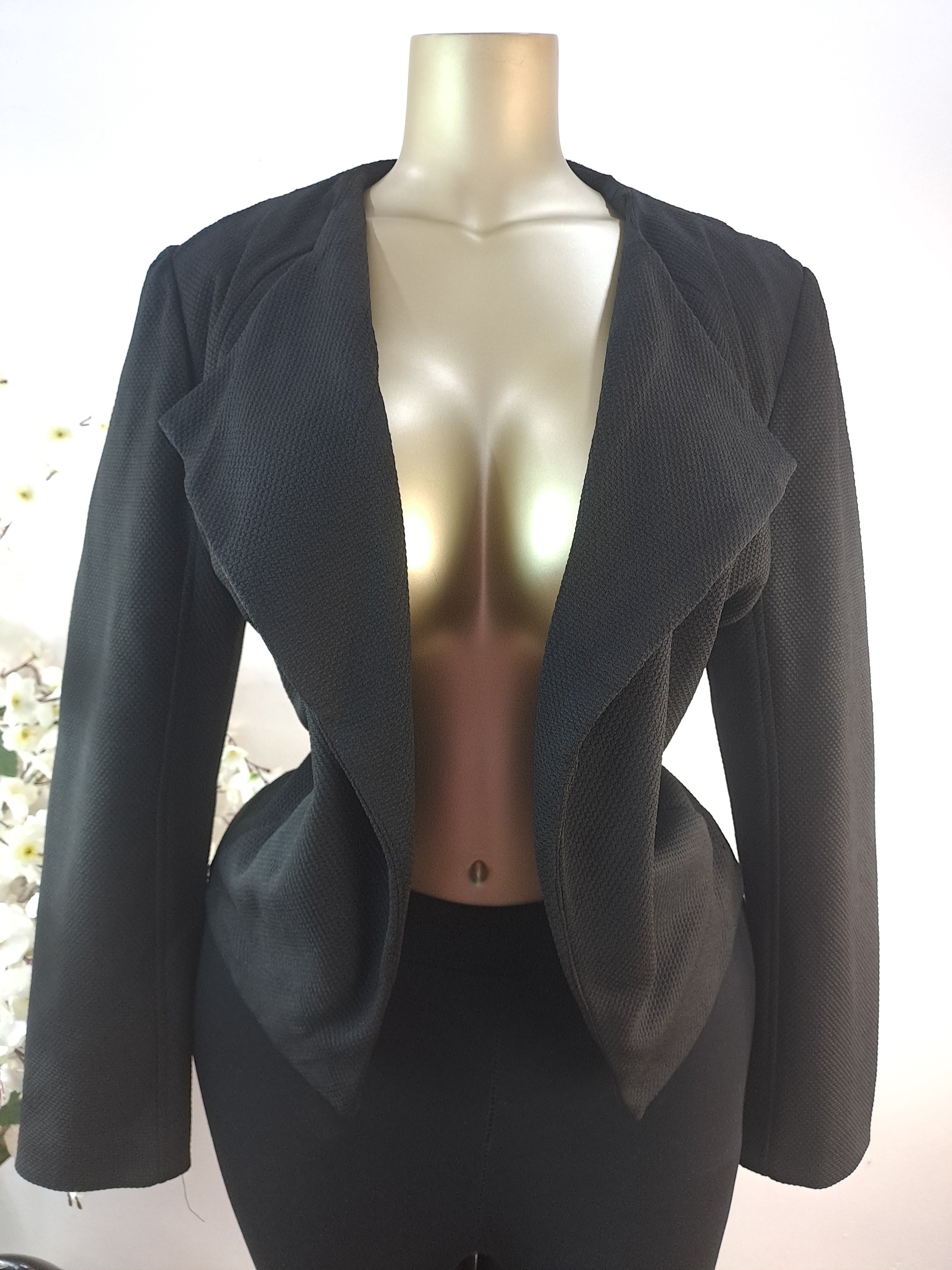 INTERNATCIONALE UK SIZE 16 [LENGTH 24 INCHES]