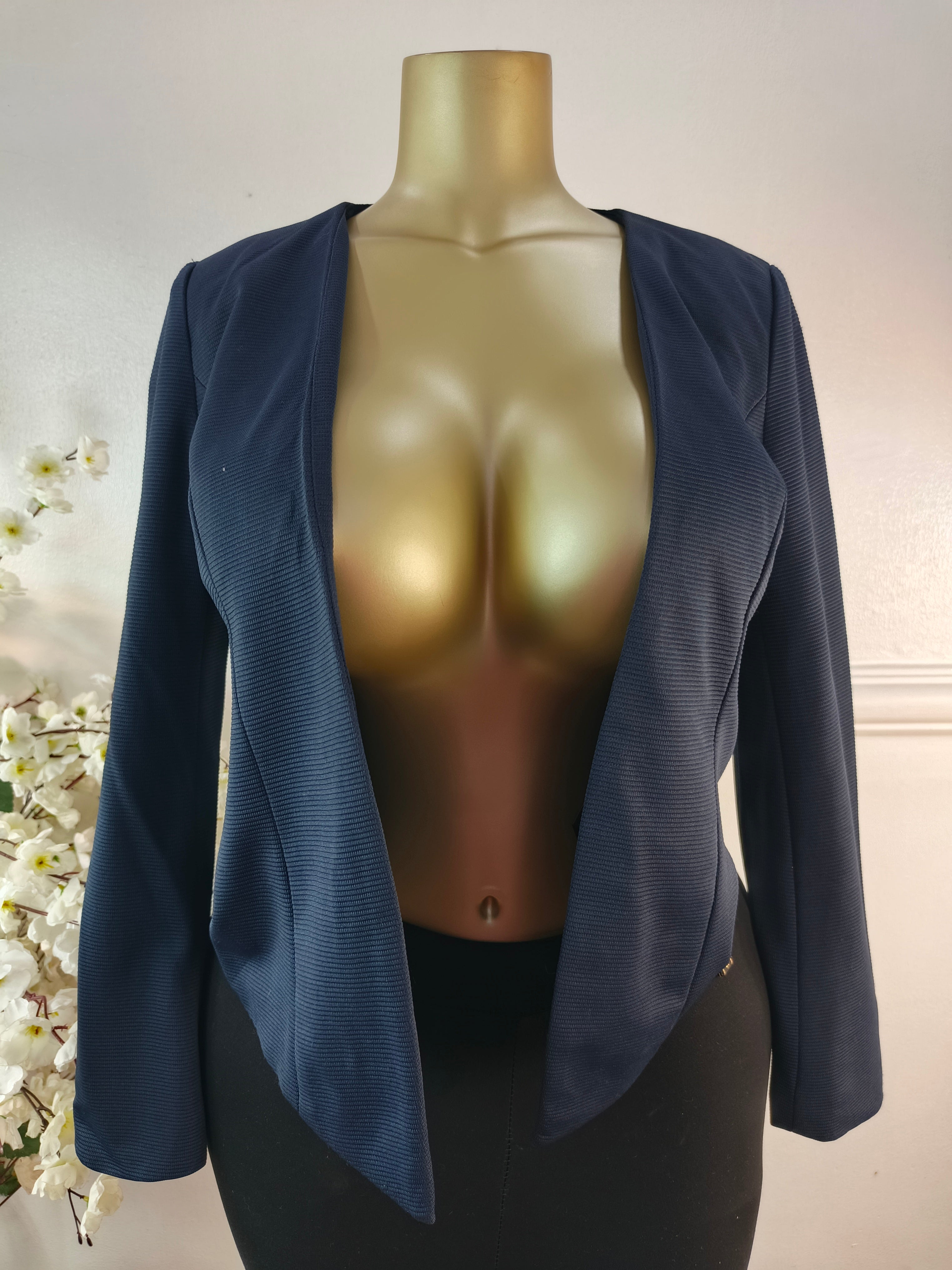 ONLY UK SIZE 6 [LENGTH 25 INCHES]