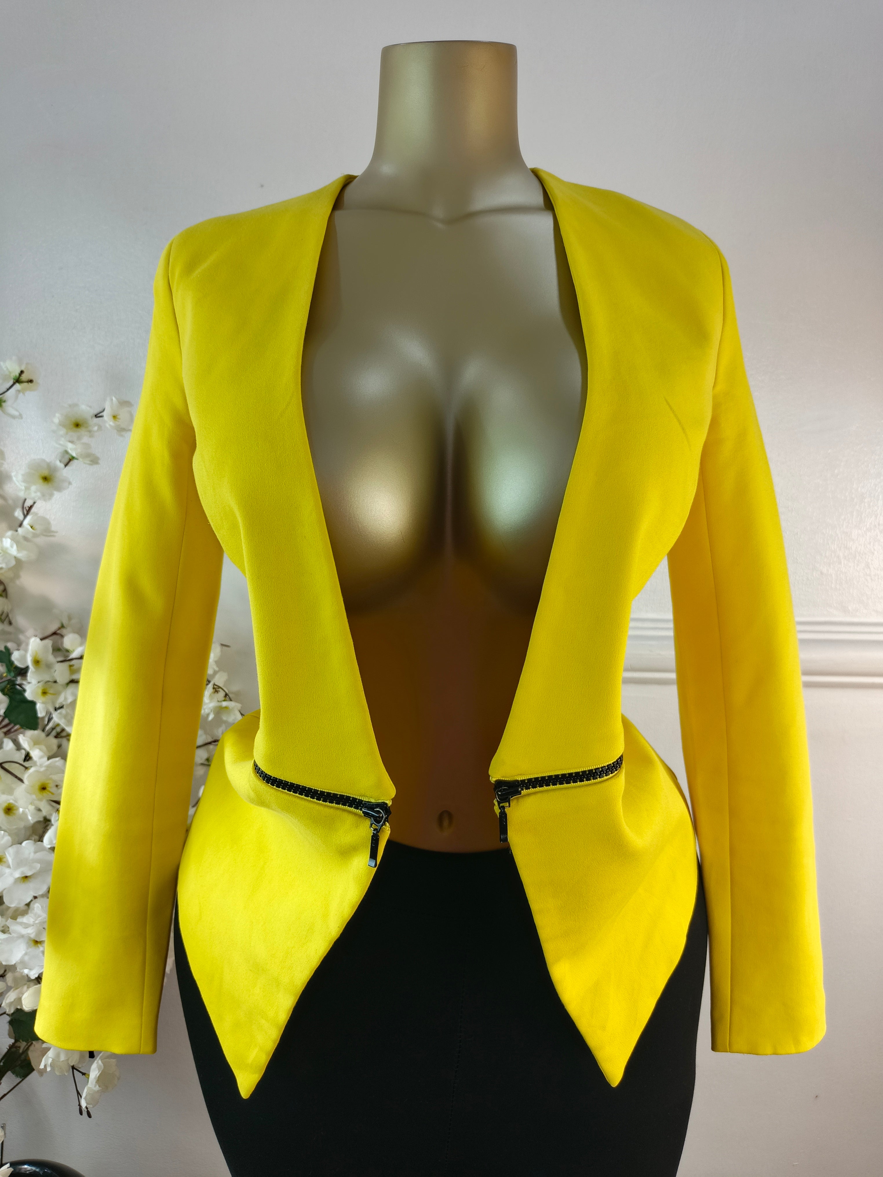 MOHITO UK SIZE 8 [LENGTH 26 INCHES]