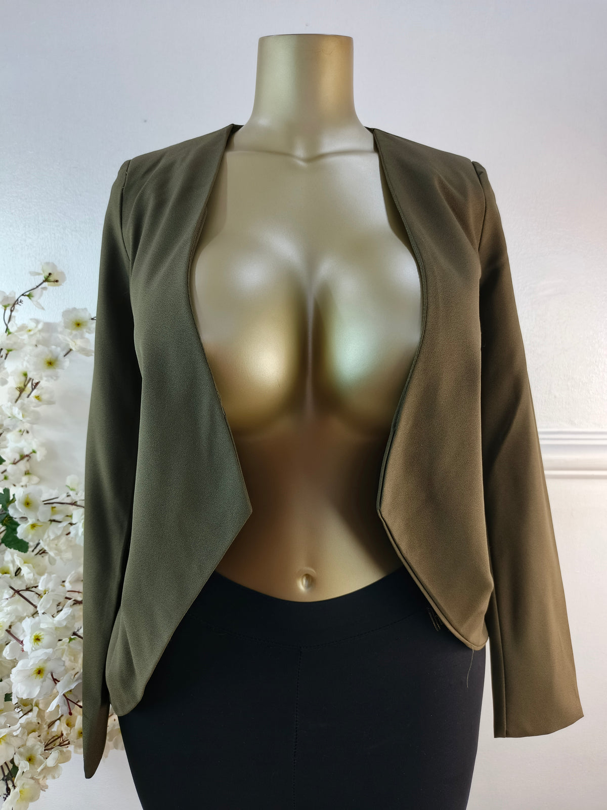 XZWM WOMAN UK SIZE 6 [LENGTH 23 INCHES]