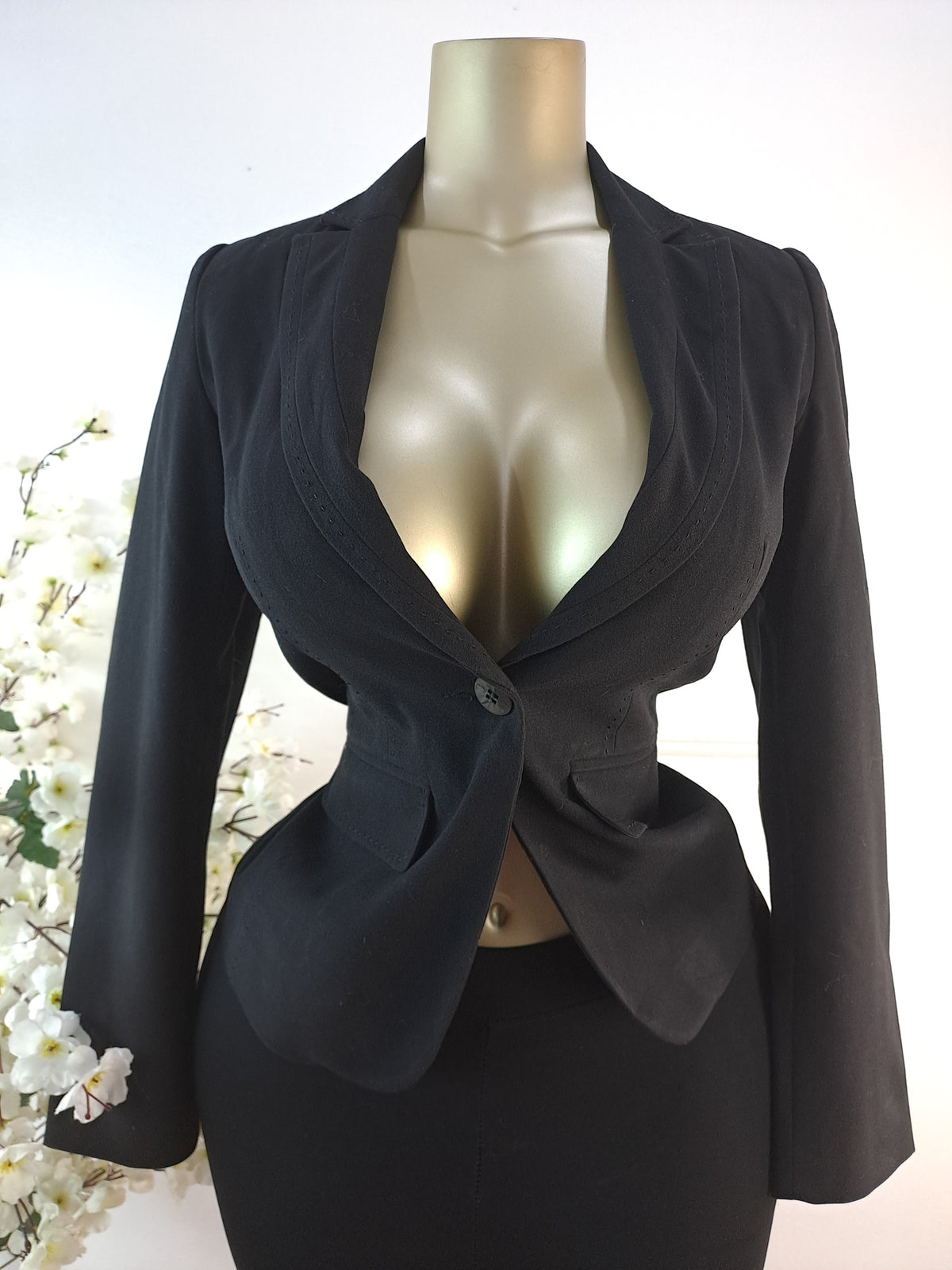 BLAZER UK SIZE 6 [LENGTH 20 INCHES]