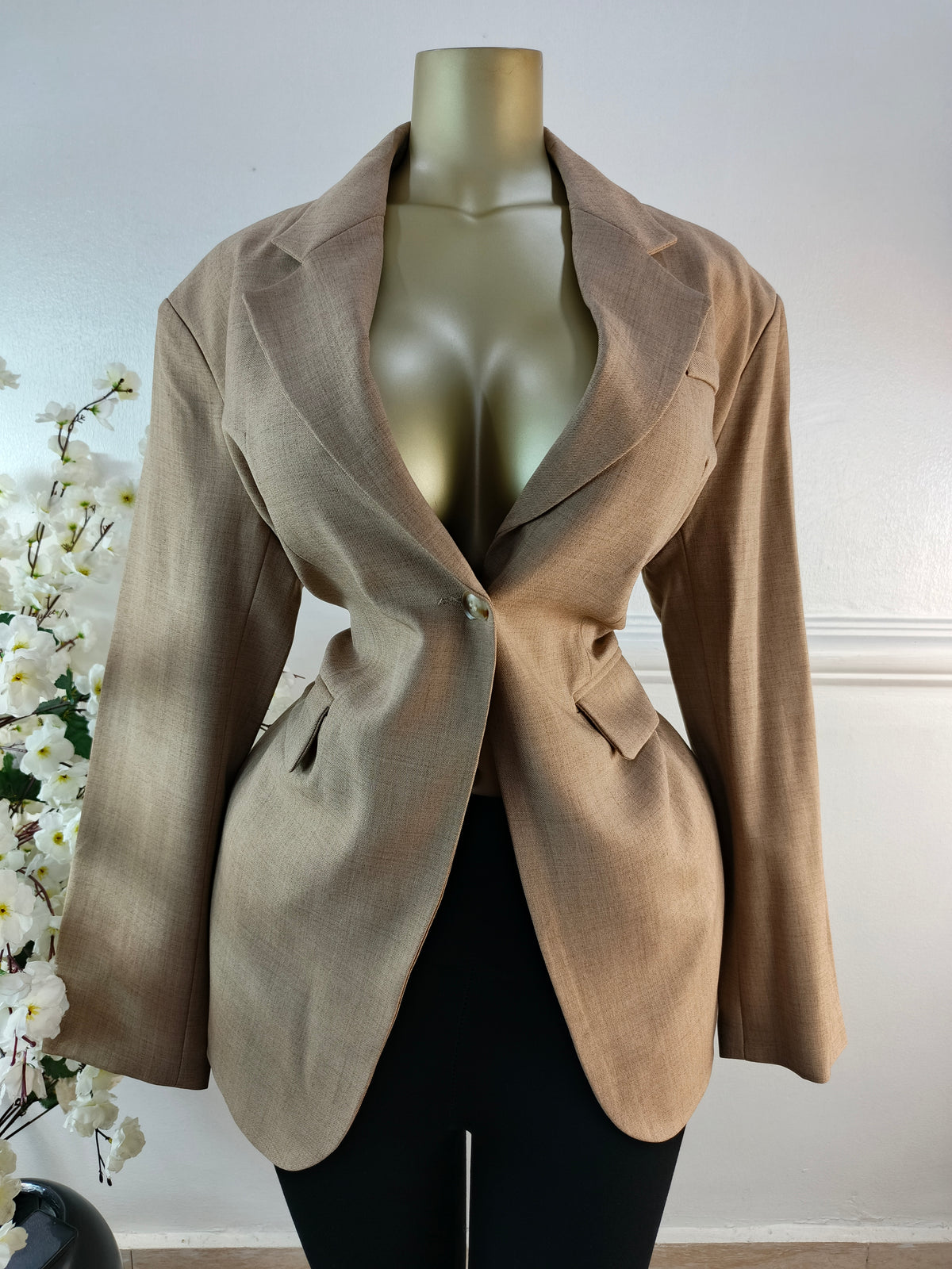 BLAZER UK SIZE 18 [LENGTH 32 INCHES]