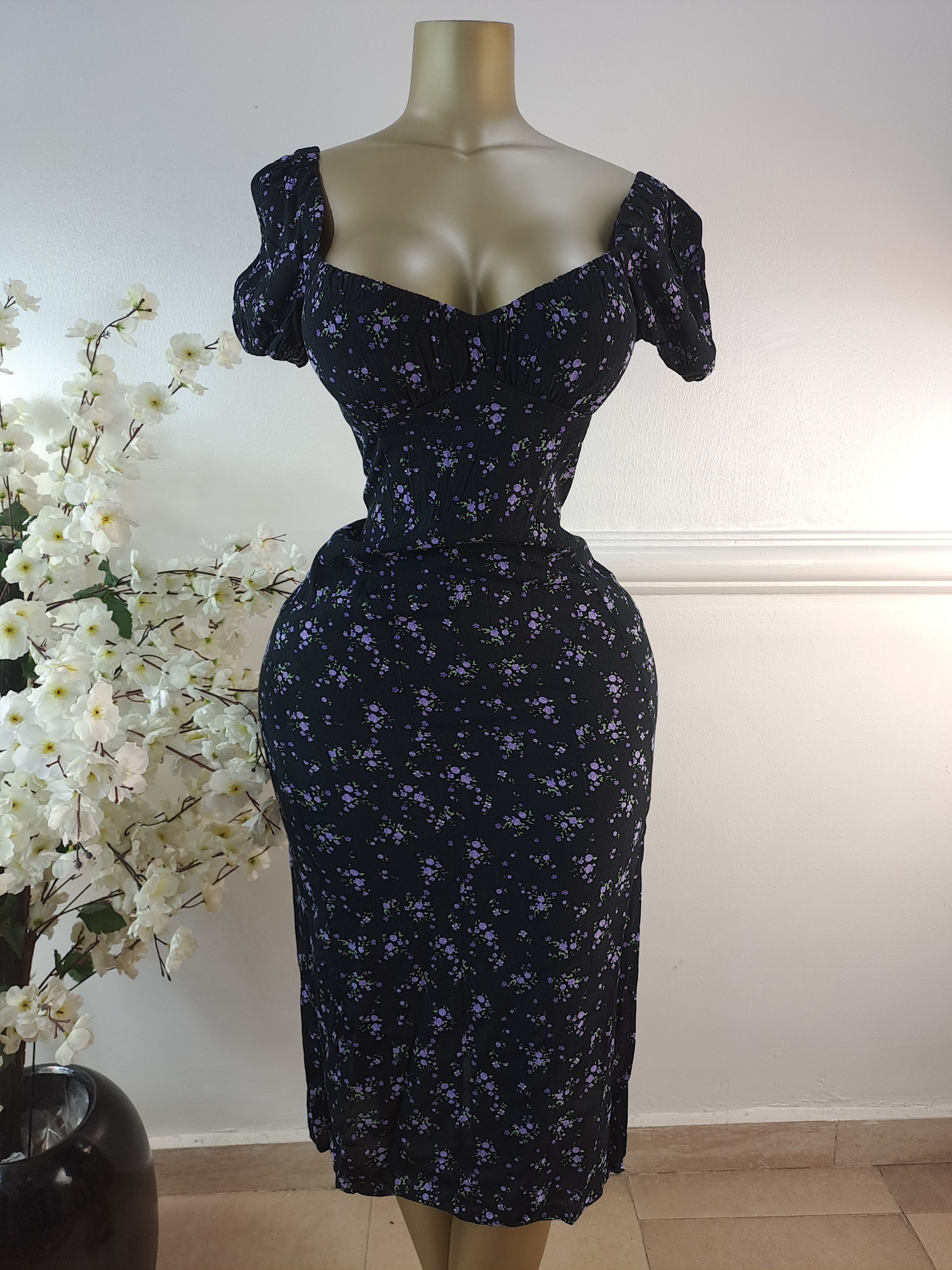 BERSKA UK SIZE 6 [LENGTH 40 INCHES]
