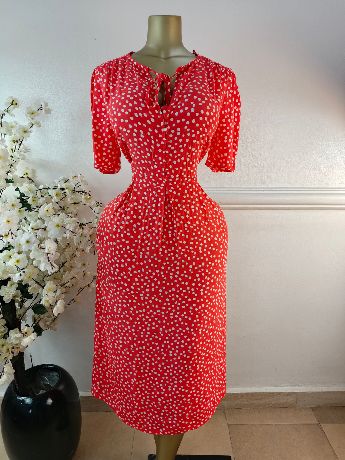 DRESS UK SIZE 16 [LENGTH 50 INCHES]