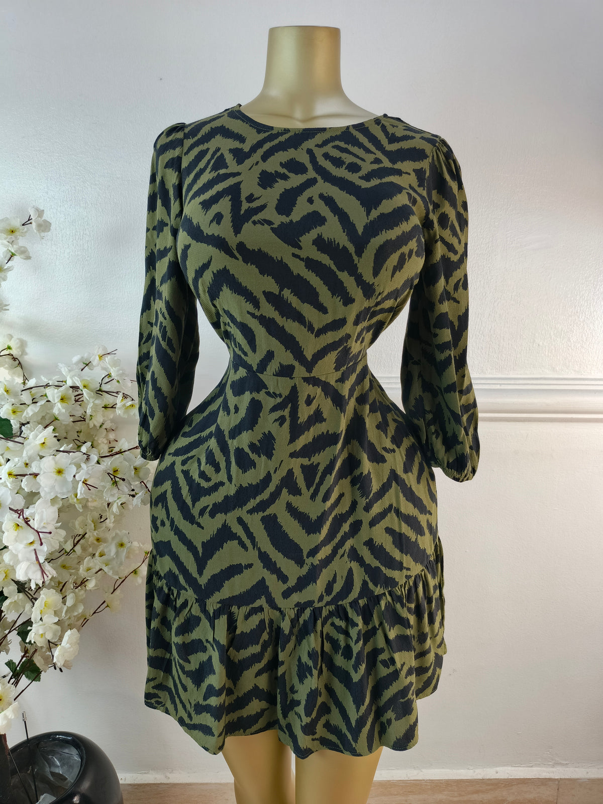 F&F UK SIZE 8 [LENGTH 38 INCHES]