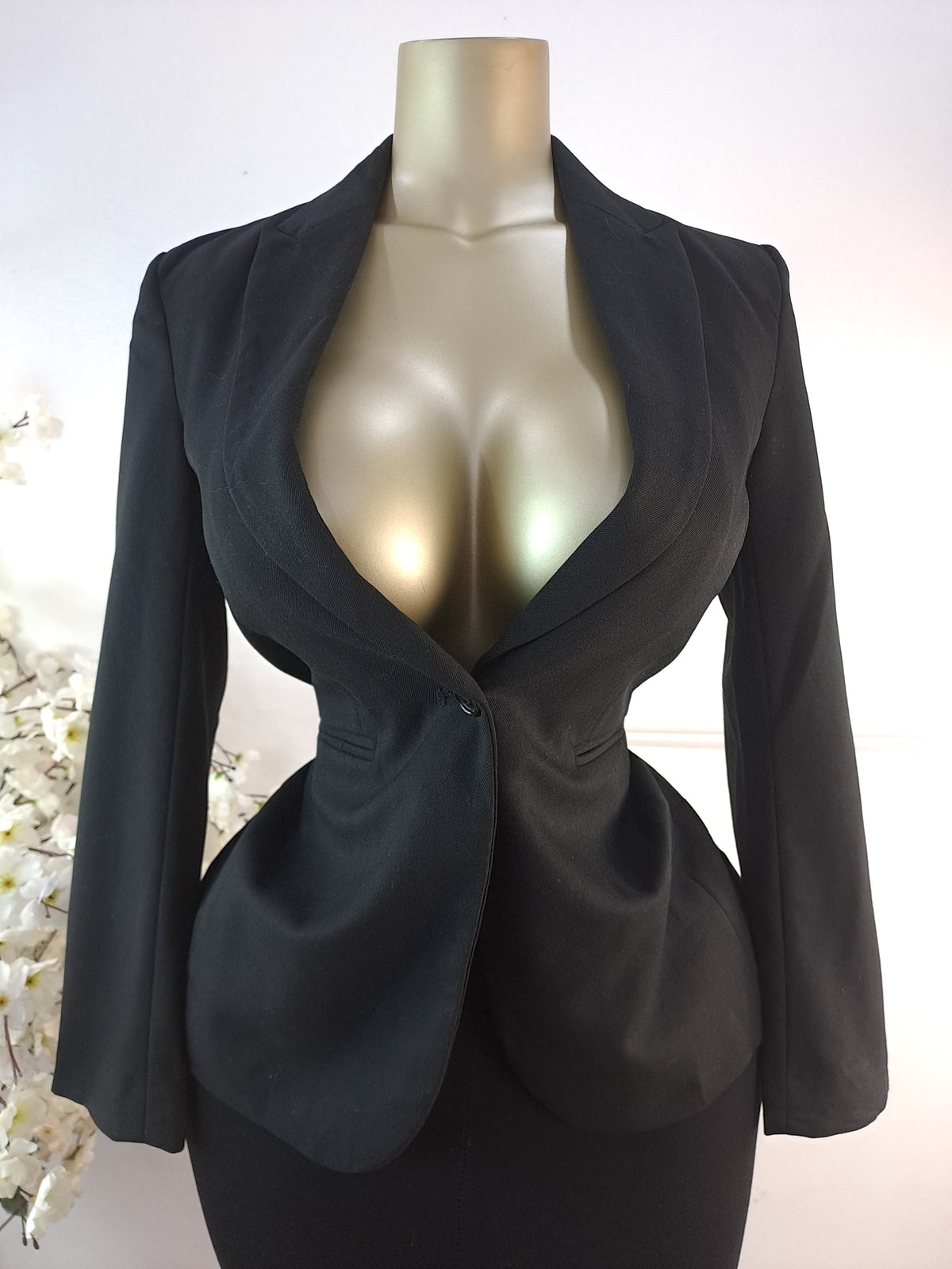 H&M UK SIZE 6 [LENGTH 27 INCHES]