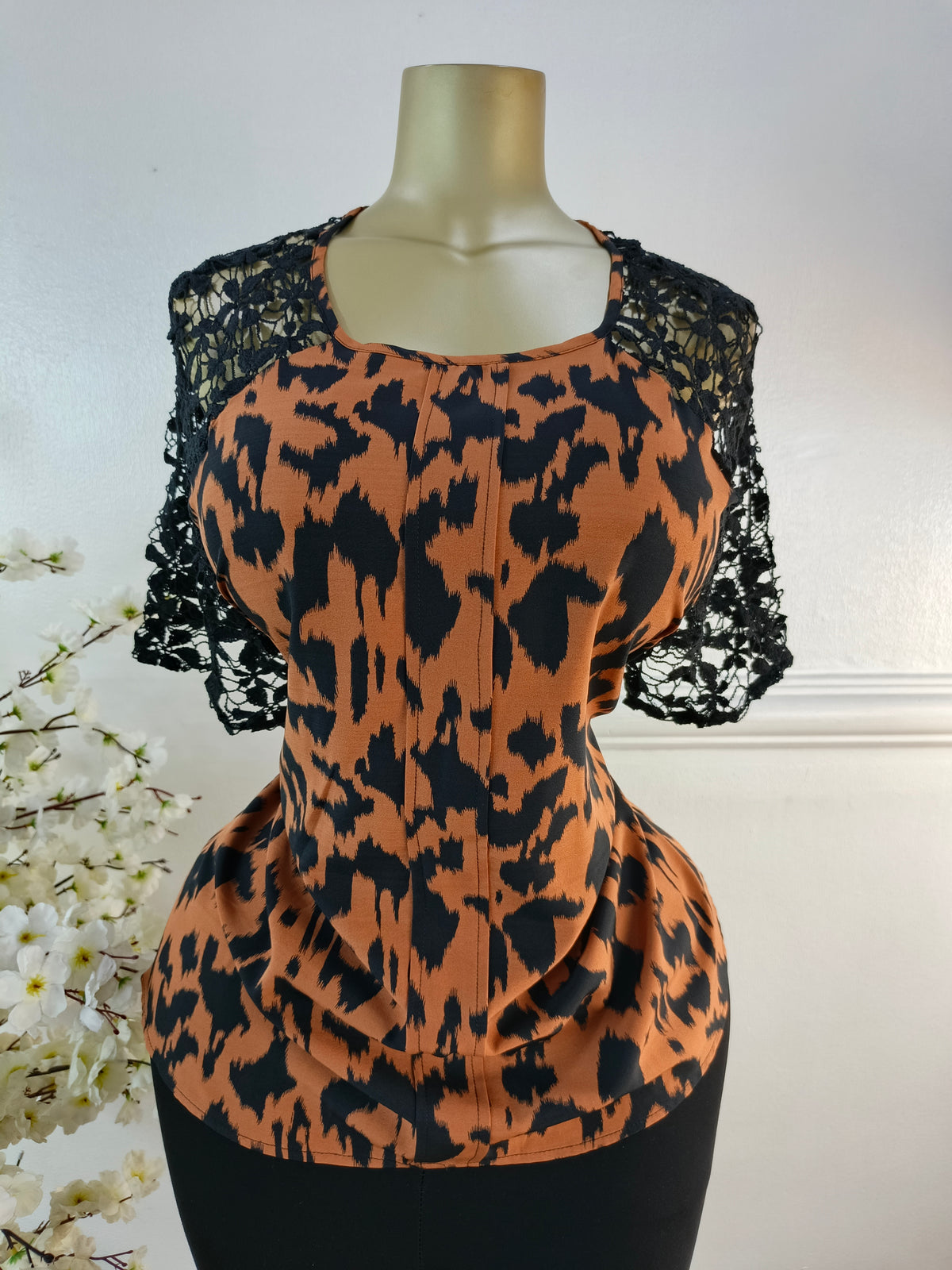 TOP UK SIZE 24