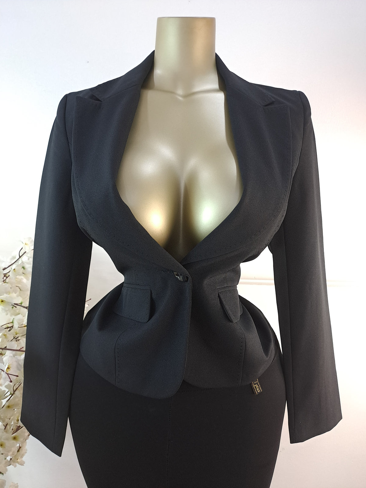 BLAZER UK SIZE 10 [LENGTH 23 INCHES]