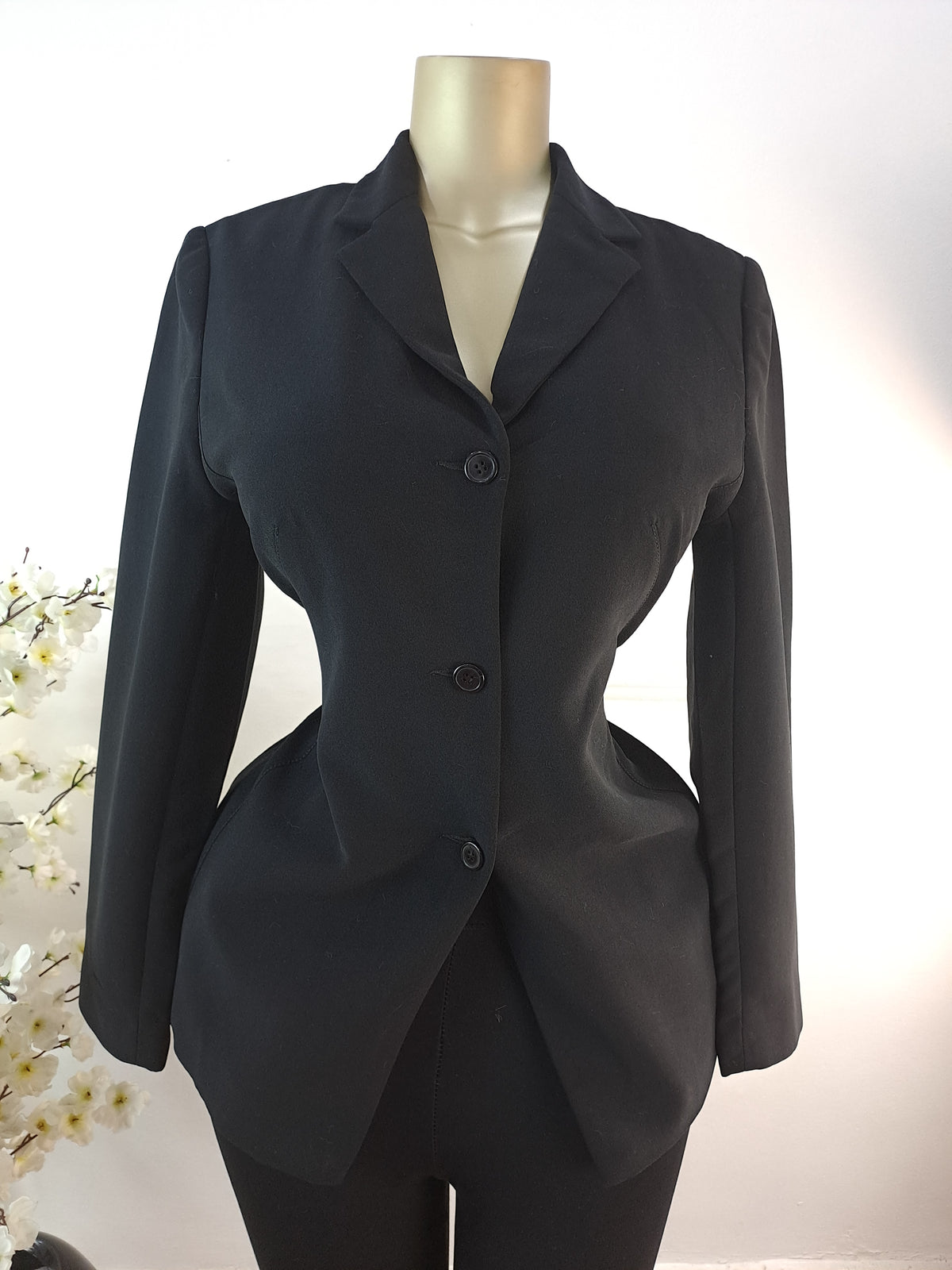 AMANDA MARSHALL UK SIZE 12 [LENGTH 28 INCHES]