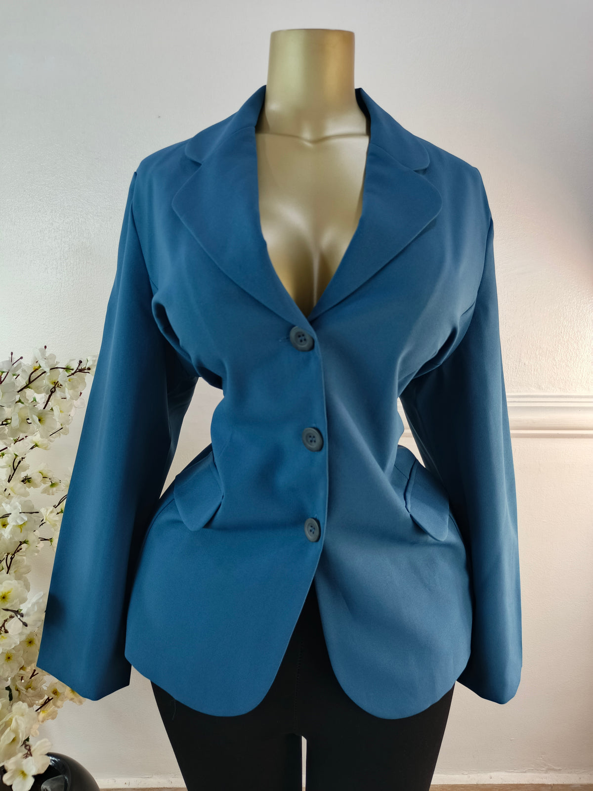 SARA NEAL UK SIZE 18 [LENGTH 29 INCHES]