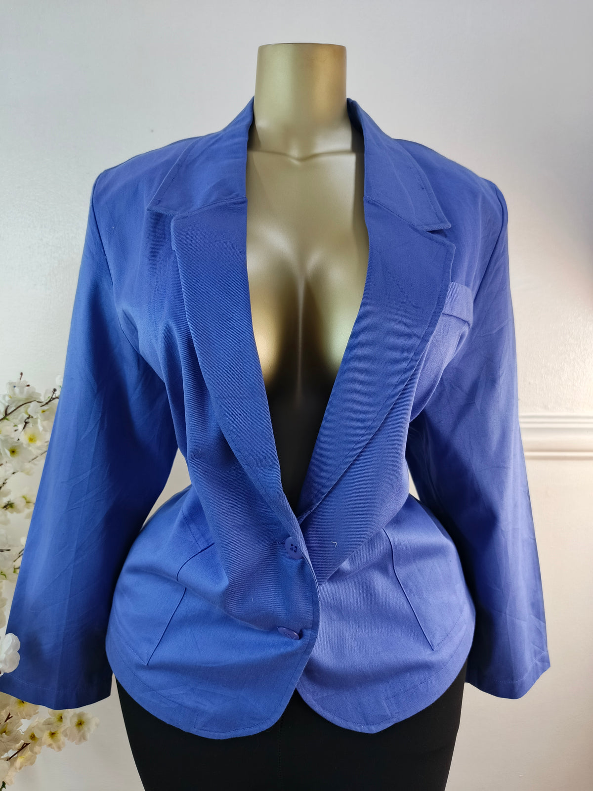 CASUAL UK SIZE 18 [LENGTH 27 INCHES]