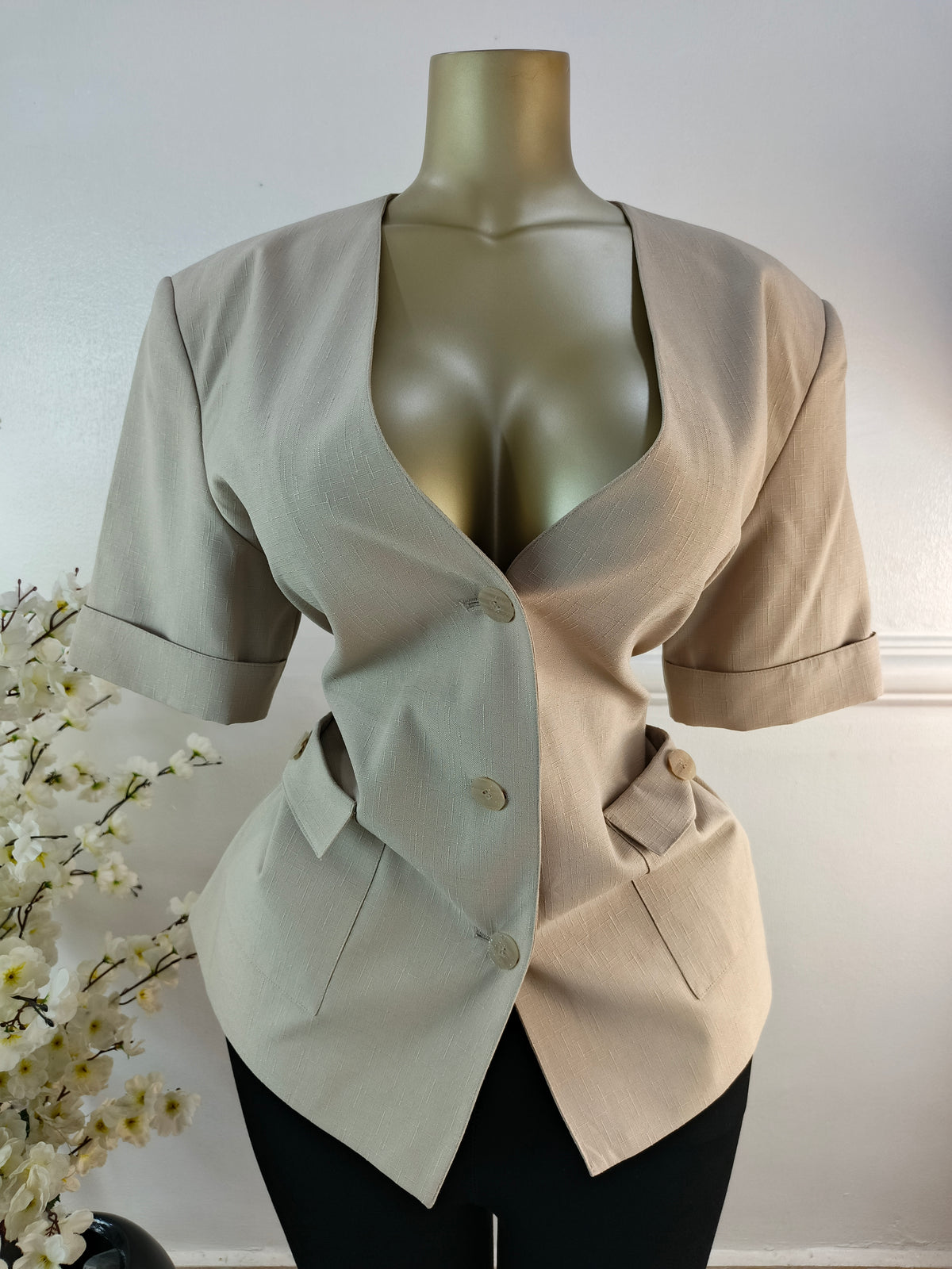 BLAZER UK SIZE 16 [LENGTH 28 INCHES]