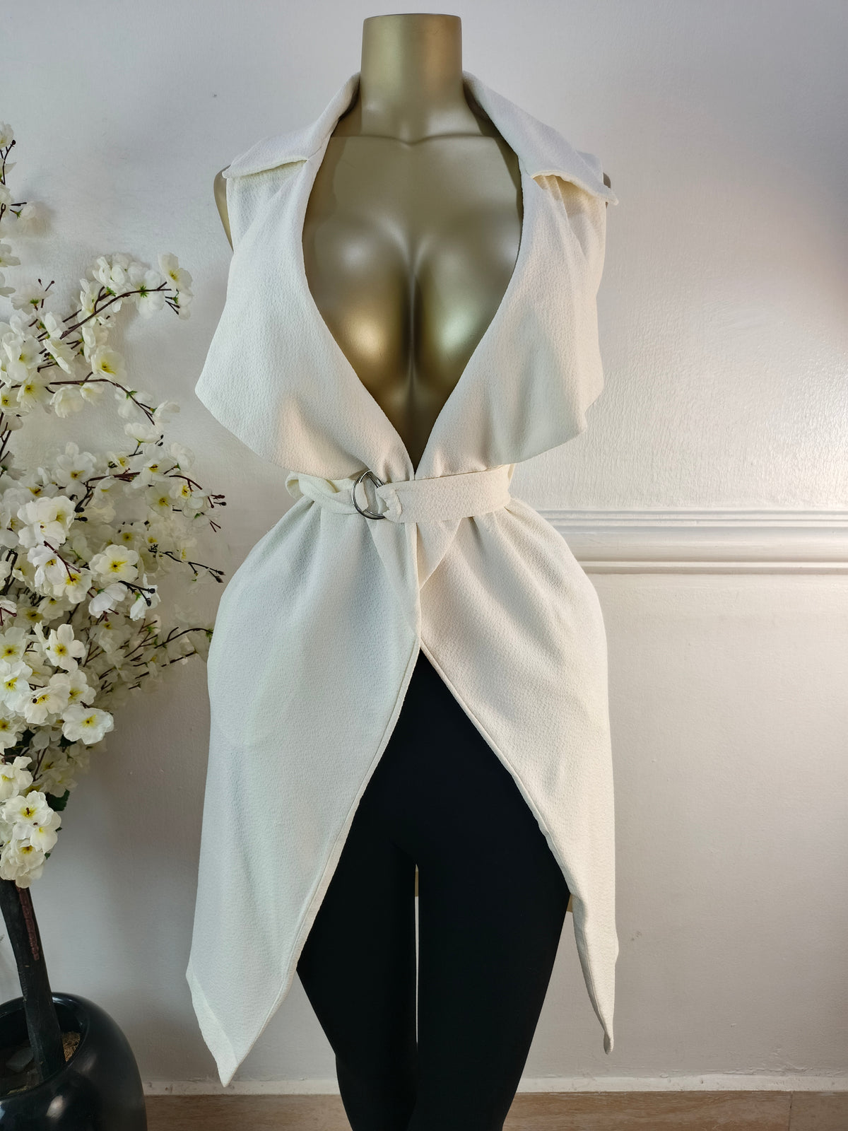 TOPSHOP UK SIZE 6 [LENGTH 43 INCHES]