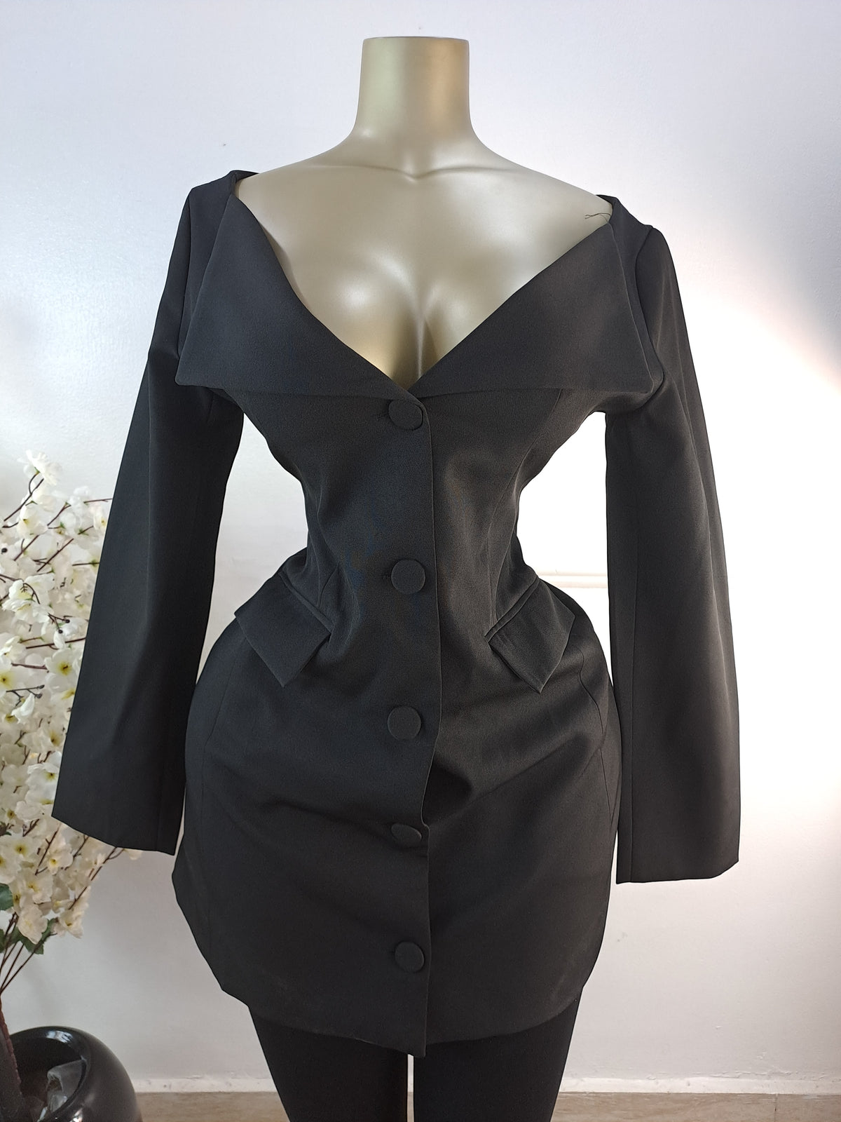 BOOHOO UK SIZE 12 [LENGTH 31 INCHES]