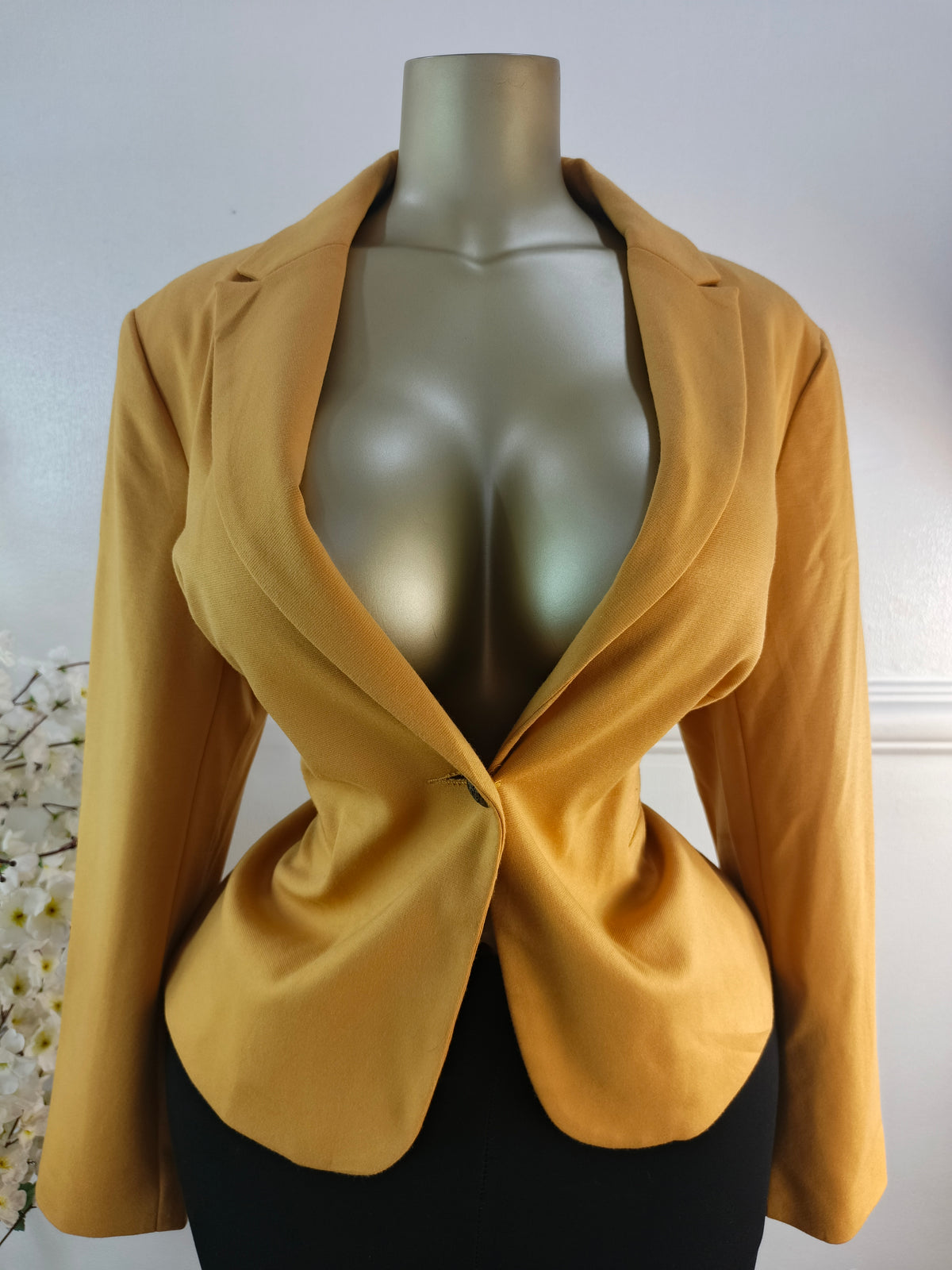 M&CO UK SIZE 18 [LENGTH 24 INCHES]