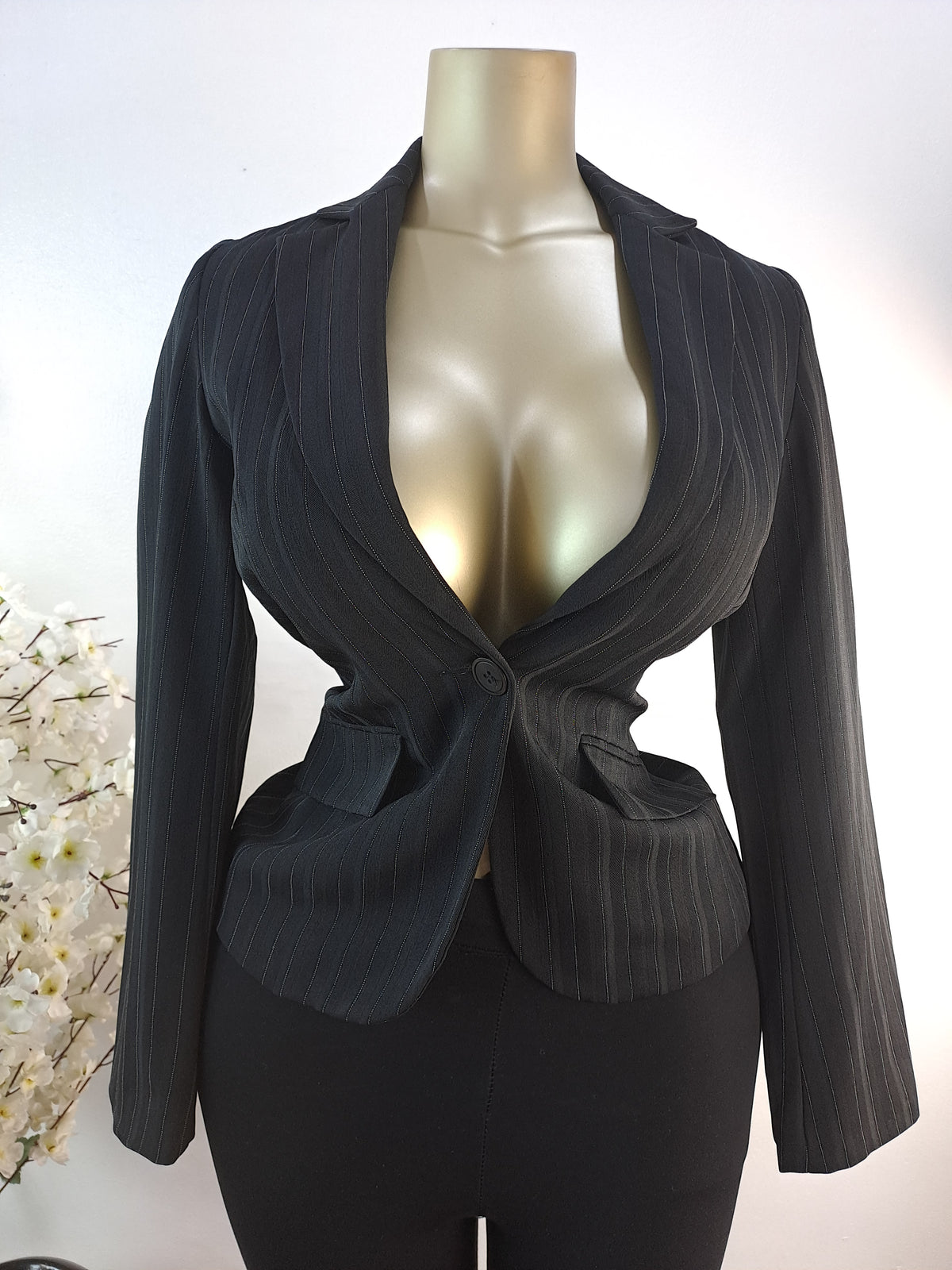 BLAZER UK SIZE 6 [LENGTH 24 INCHES]