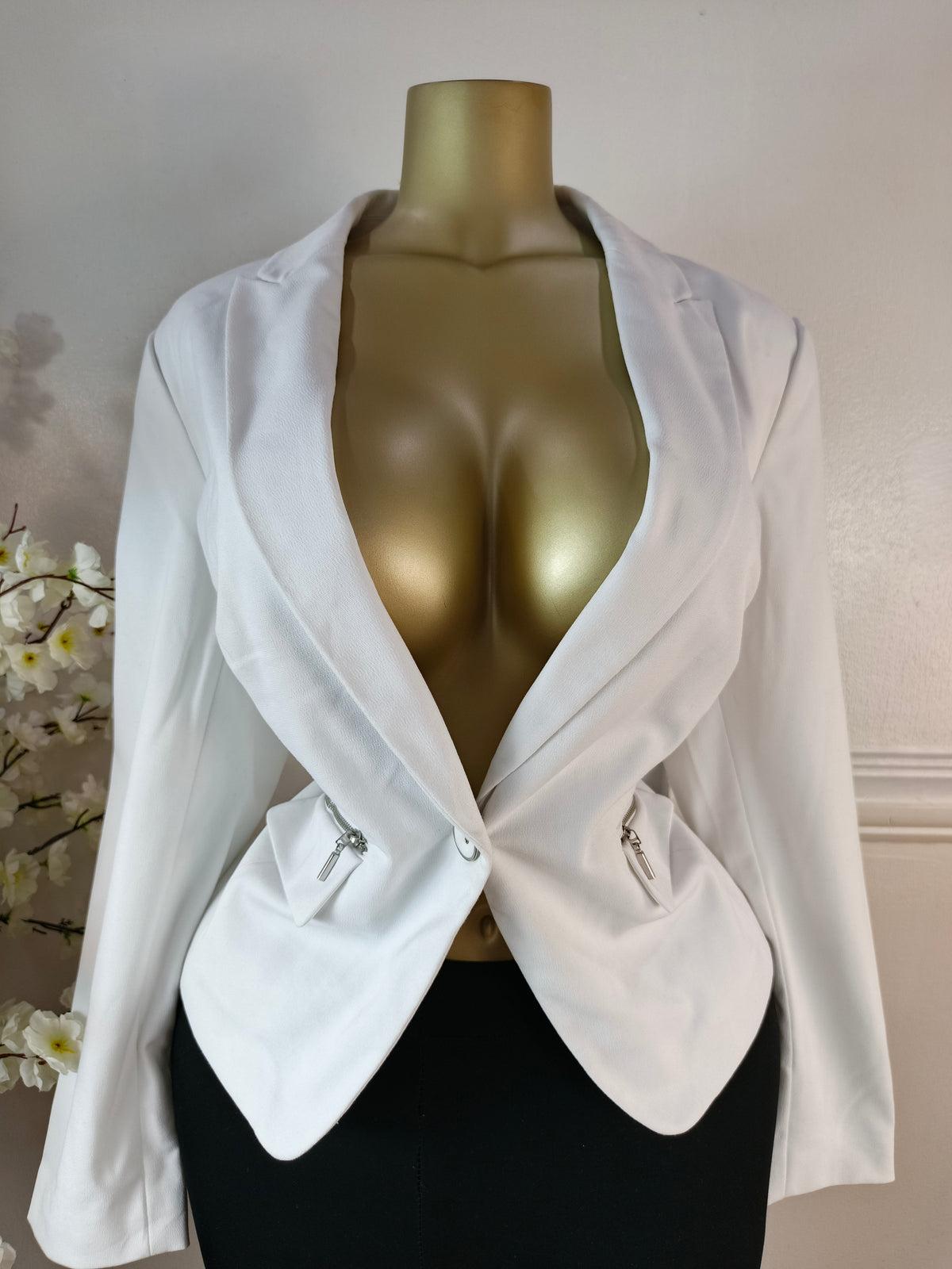 M&S WOMAN UK SIZE 18 [LENGTH 23 INCHES]