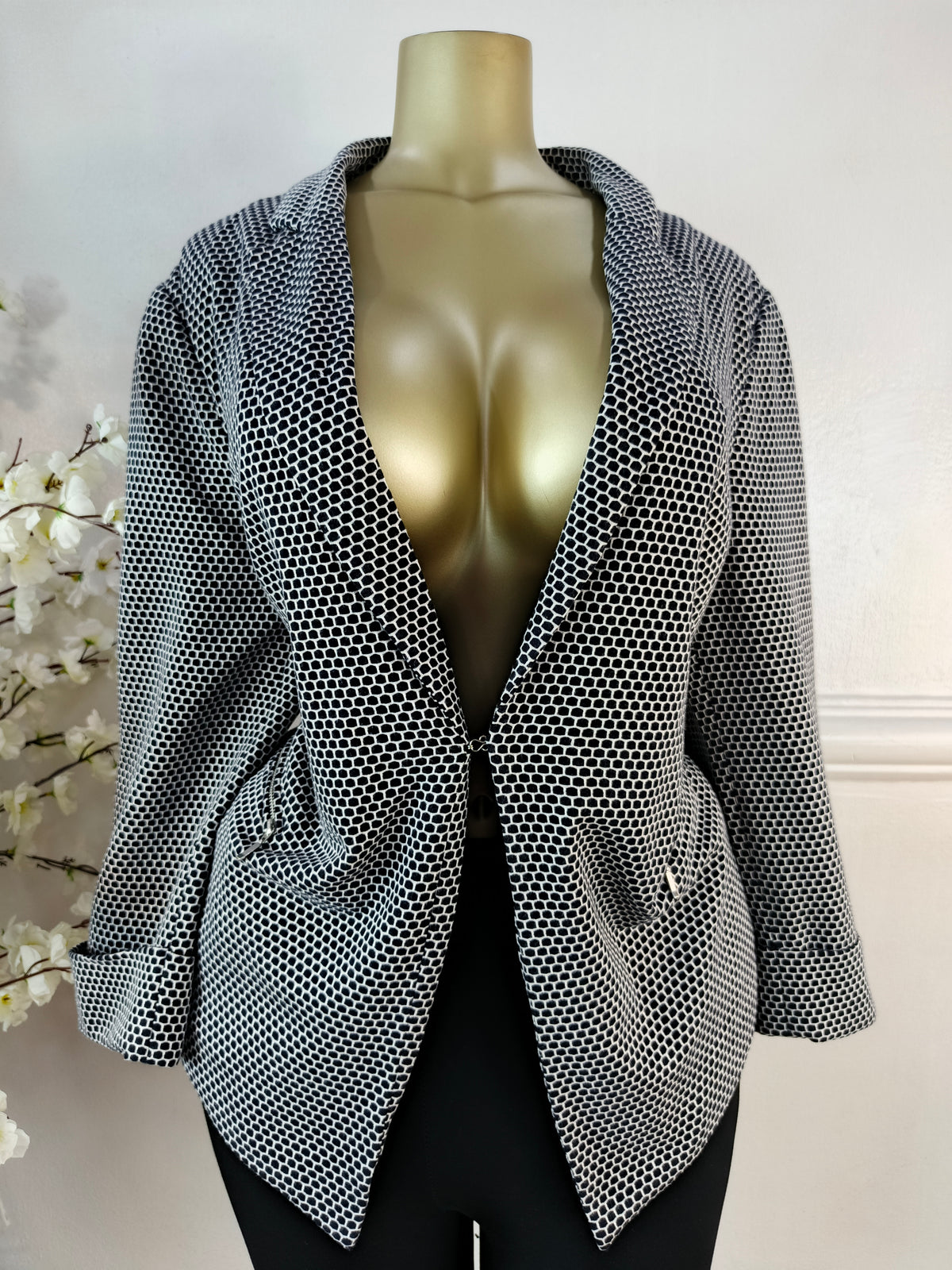 PRINCIPLES UK SIZE 20 [LENGTH 27 INCHES]