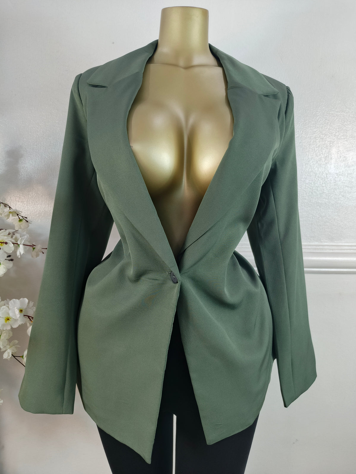 PRETTYLITTLETHING UK SIZE 14 [LENGTH 31 INCHES]