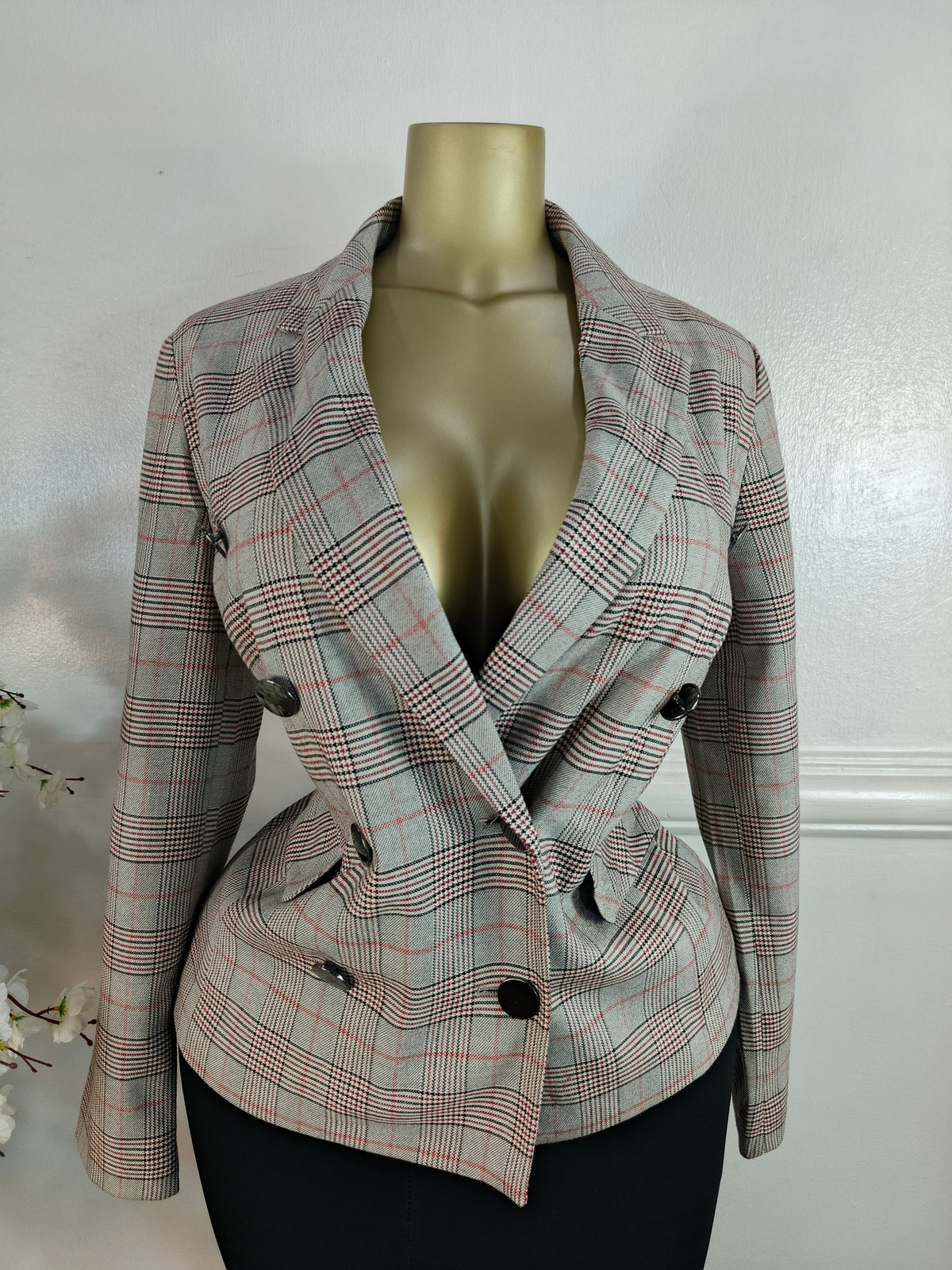 V. COLLECTION UK SIZE 14 [LENGTH 24 INCHES]