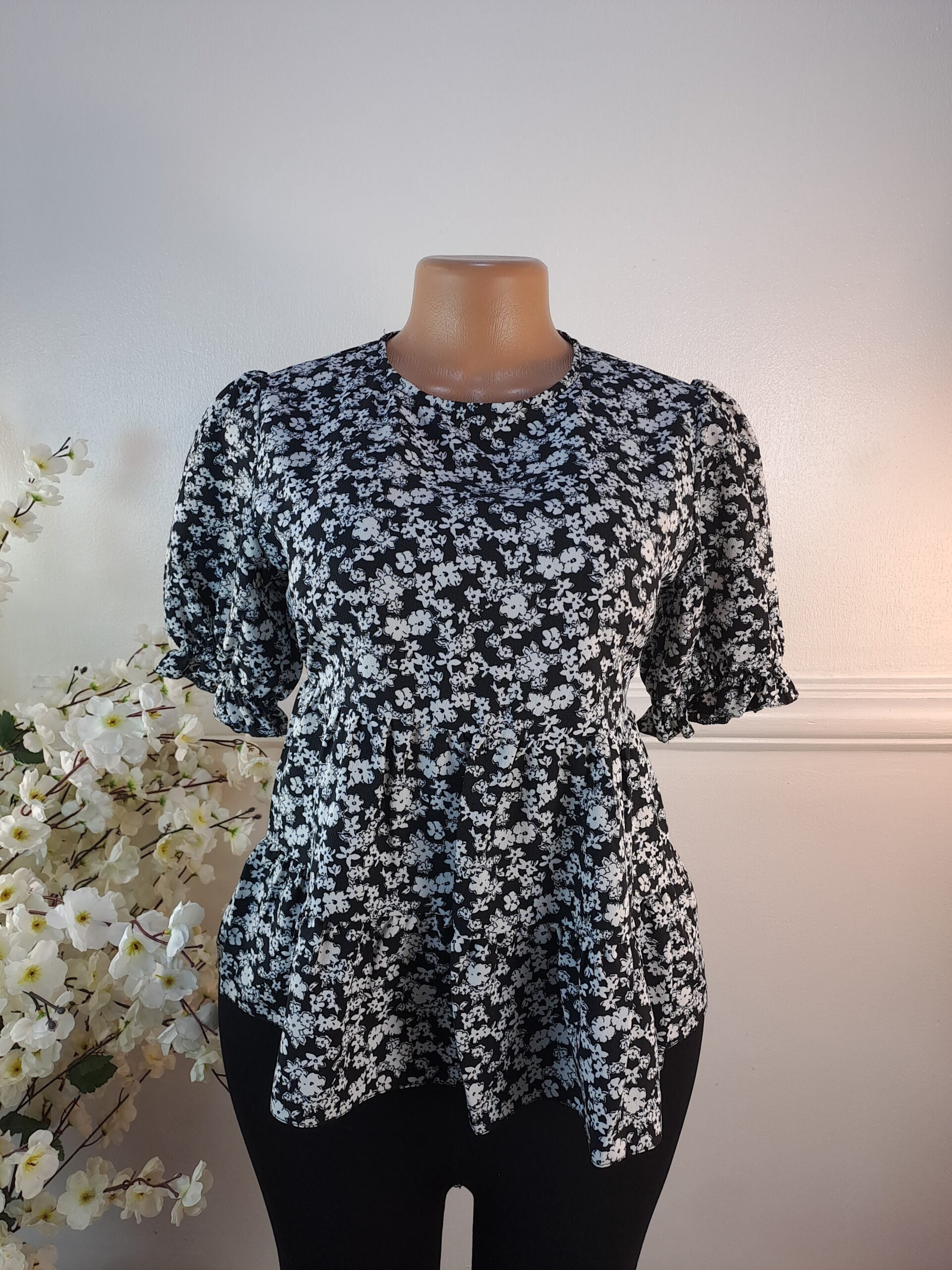NEW LOOK UK SIZE 8 [BLACK] image 0