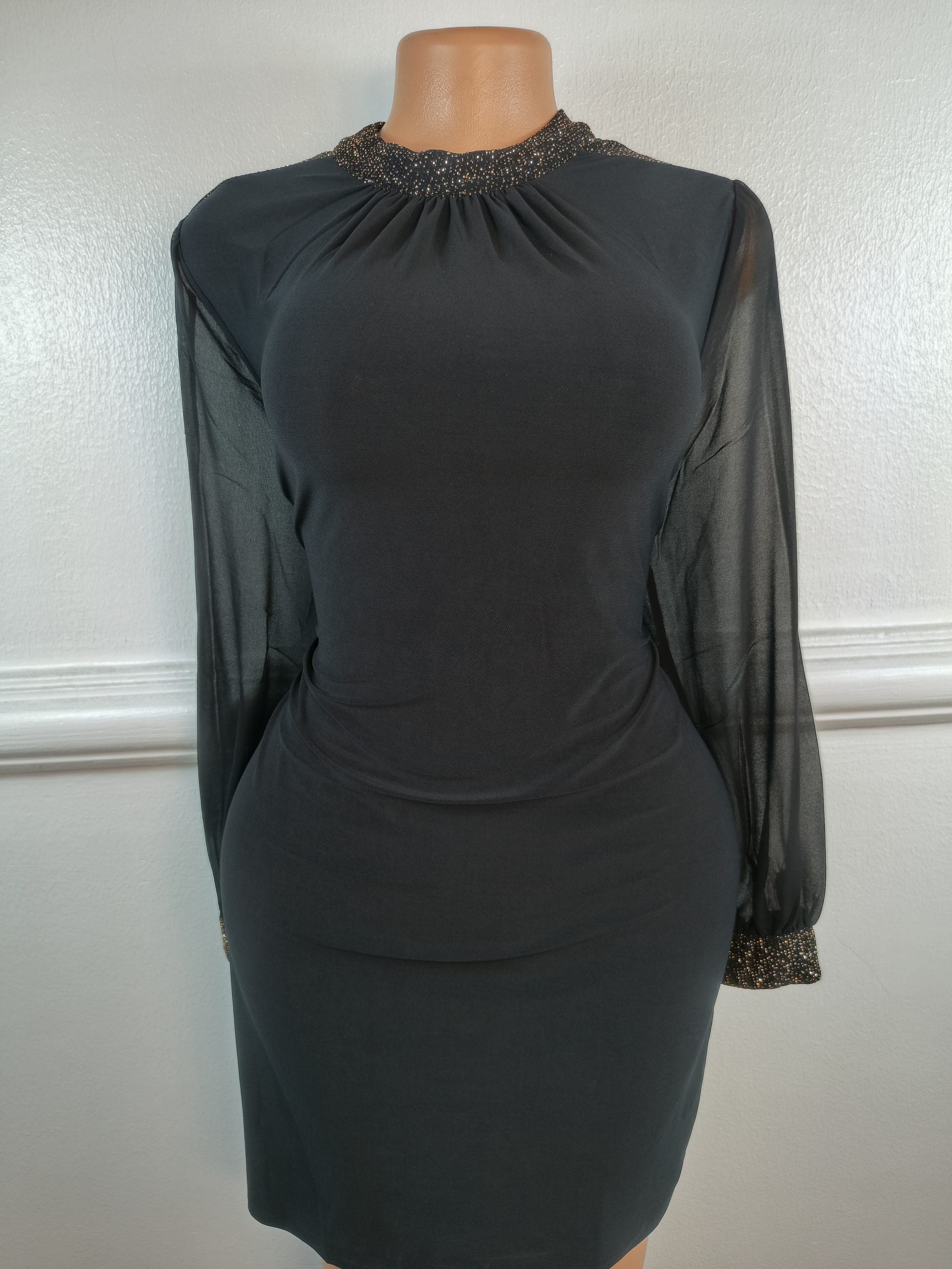 WALLIS UK 12 image 0