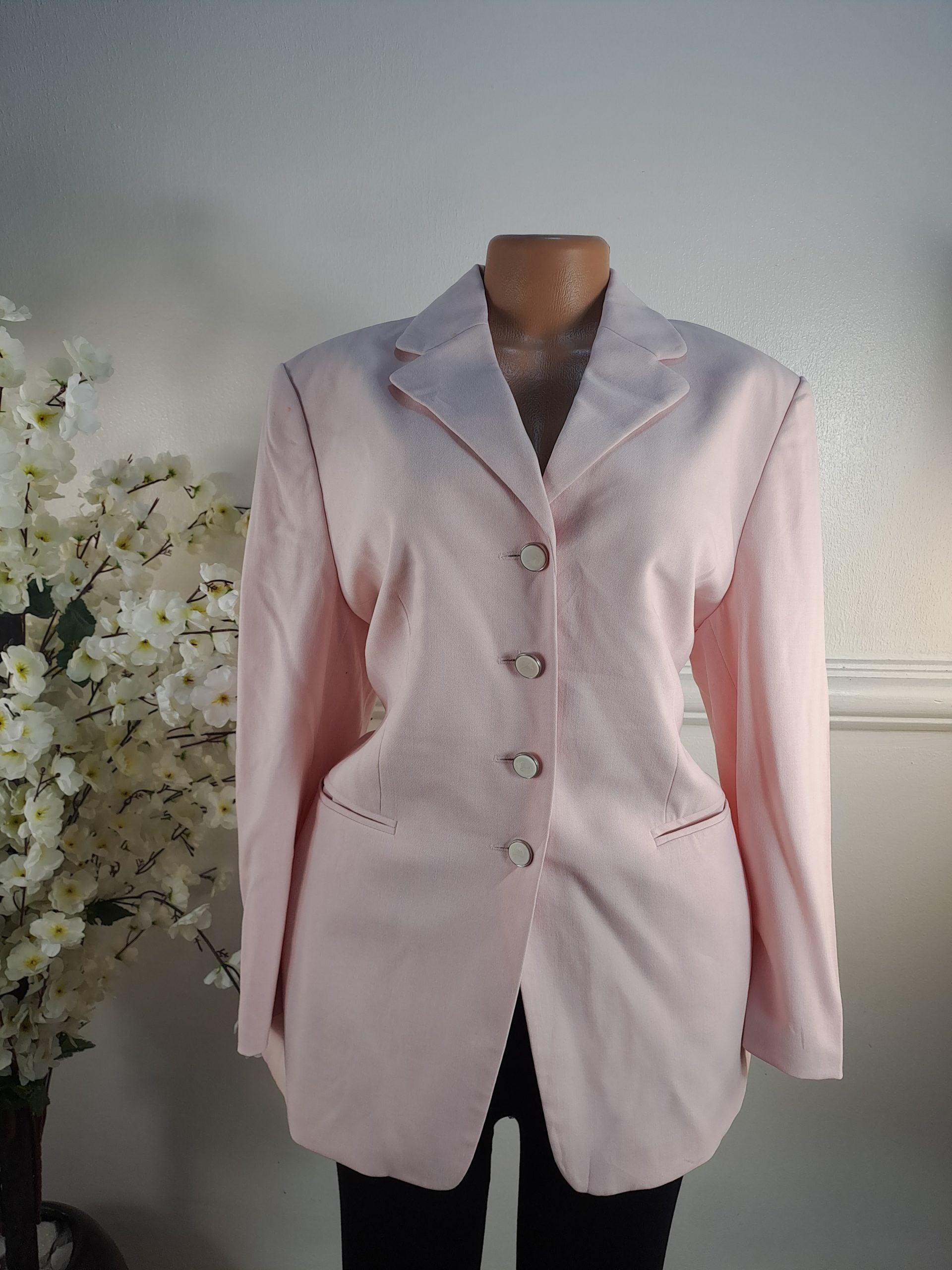 BLAZERS UK SIZE 16 [LENGHT 32 INCHES] image 0