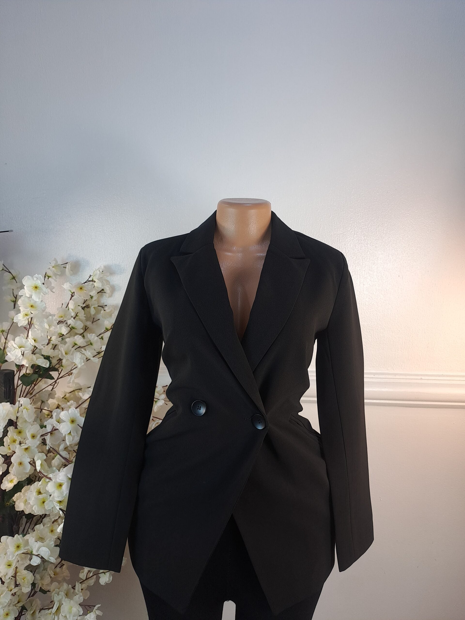 BLAZER UK SIZE 10 [LENGTH 29 INCHES, BLACK] image 0