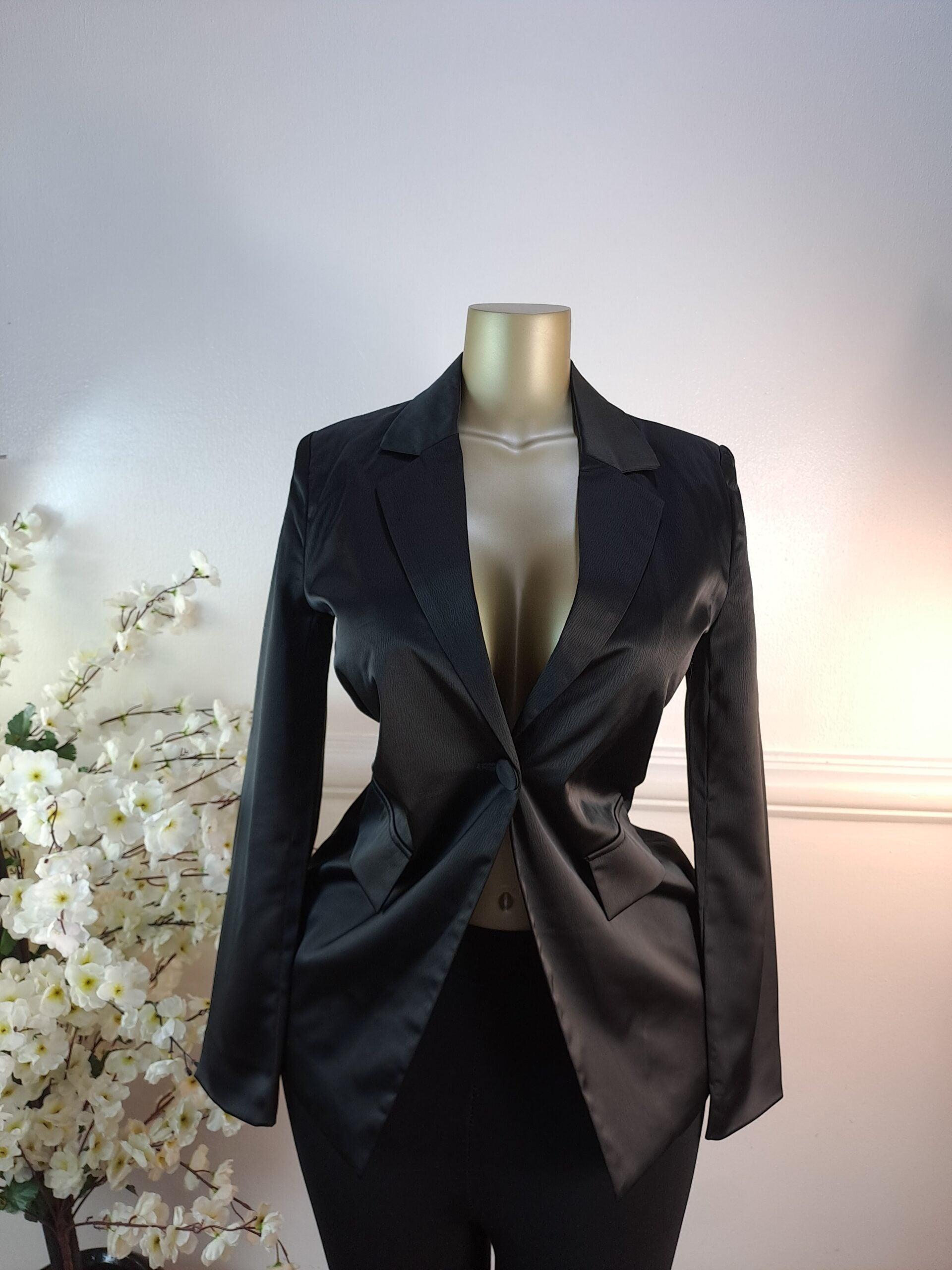 BOOHOO UK SIZE 8 [LENGTH 28 INCHES, BLACK] image 0