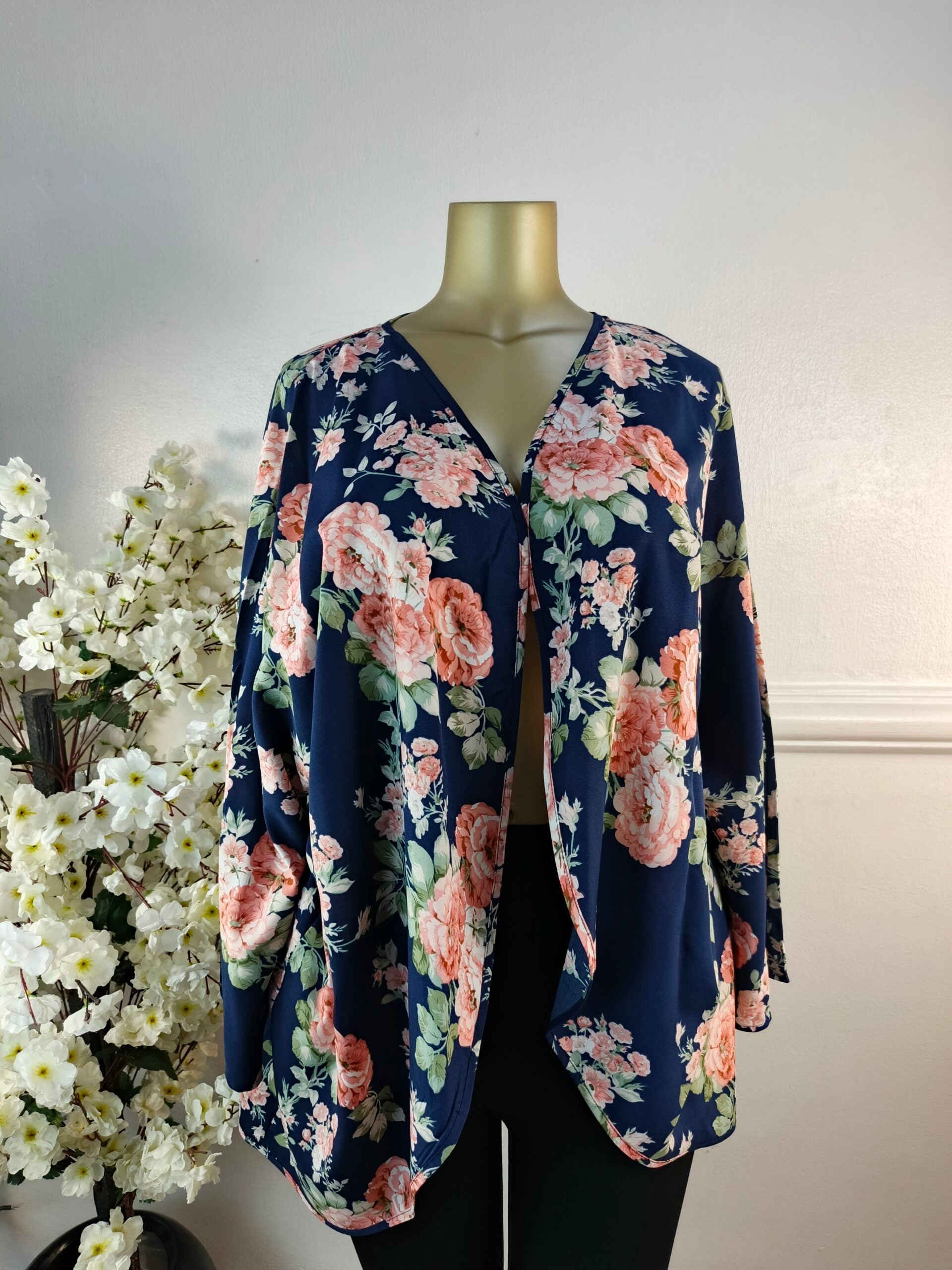 TQOP UK SIZE 22 image 0