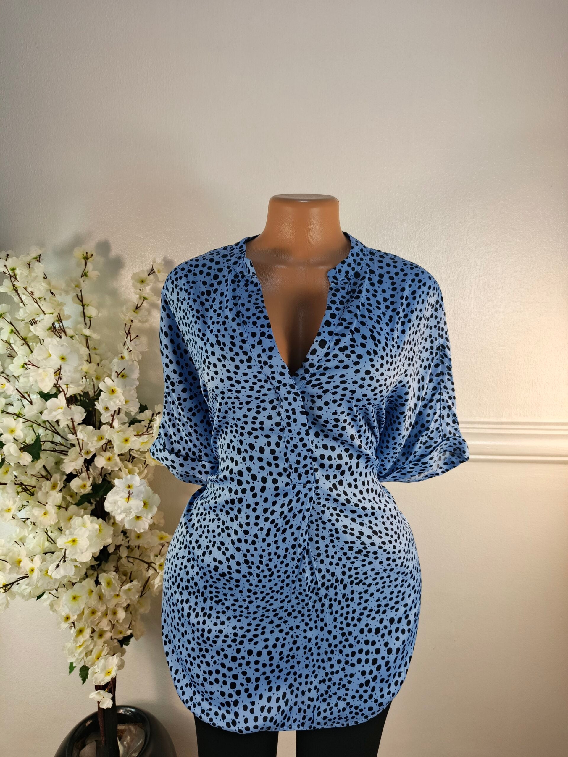 M&amp;S COLLECTION UK SIZE 18 [SKY BLUE] image 0
