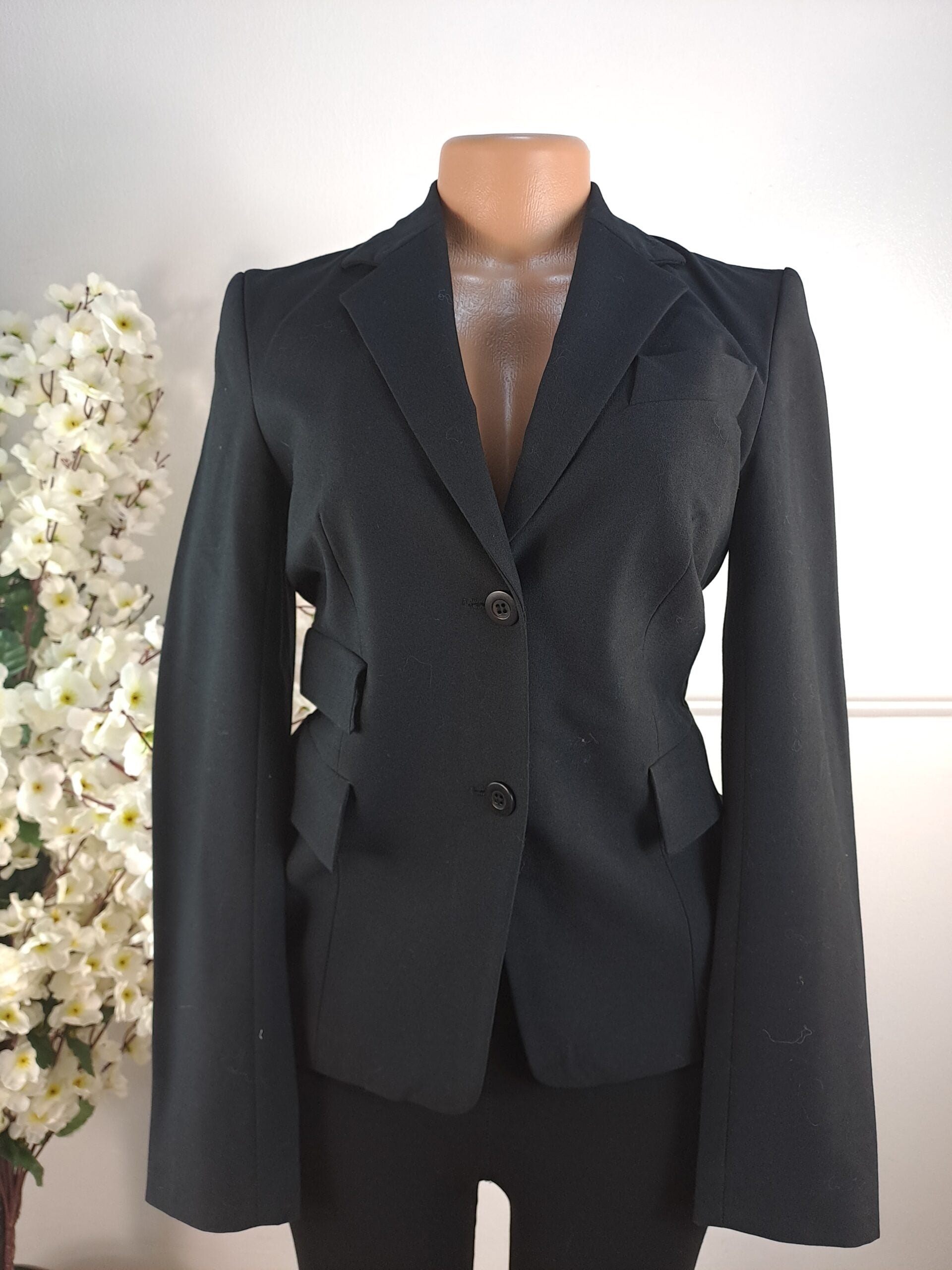 ZARA WOMAN UK SIZE 6 [LENGHT 26 INCHES] image 0
