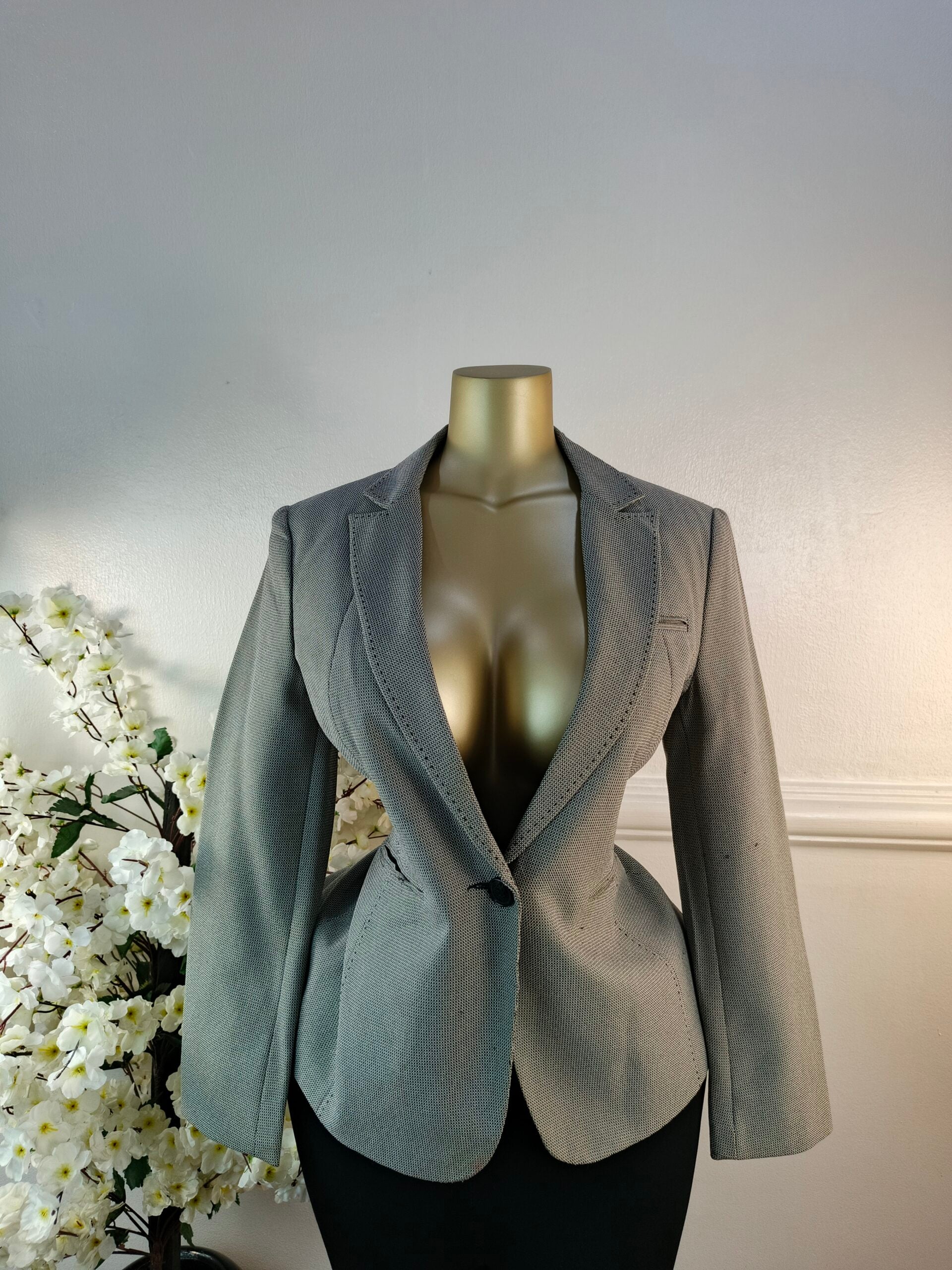 LINEA UK SIZE 12 [LENGTH 26 INCHES] image 0