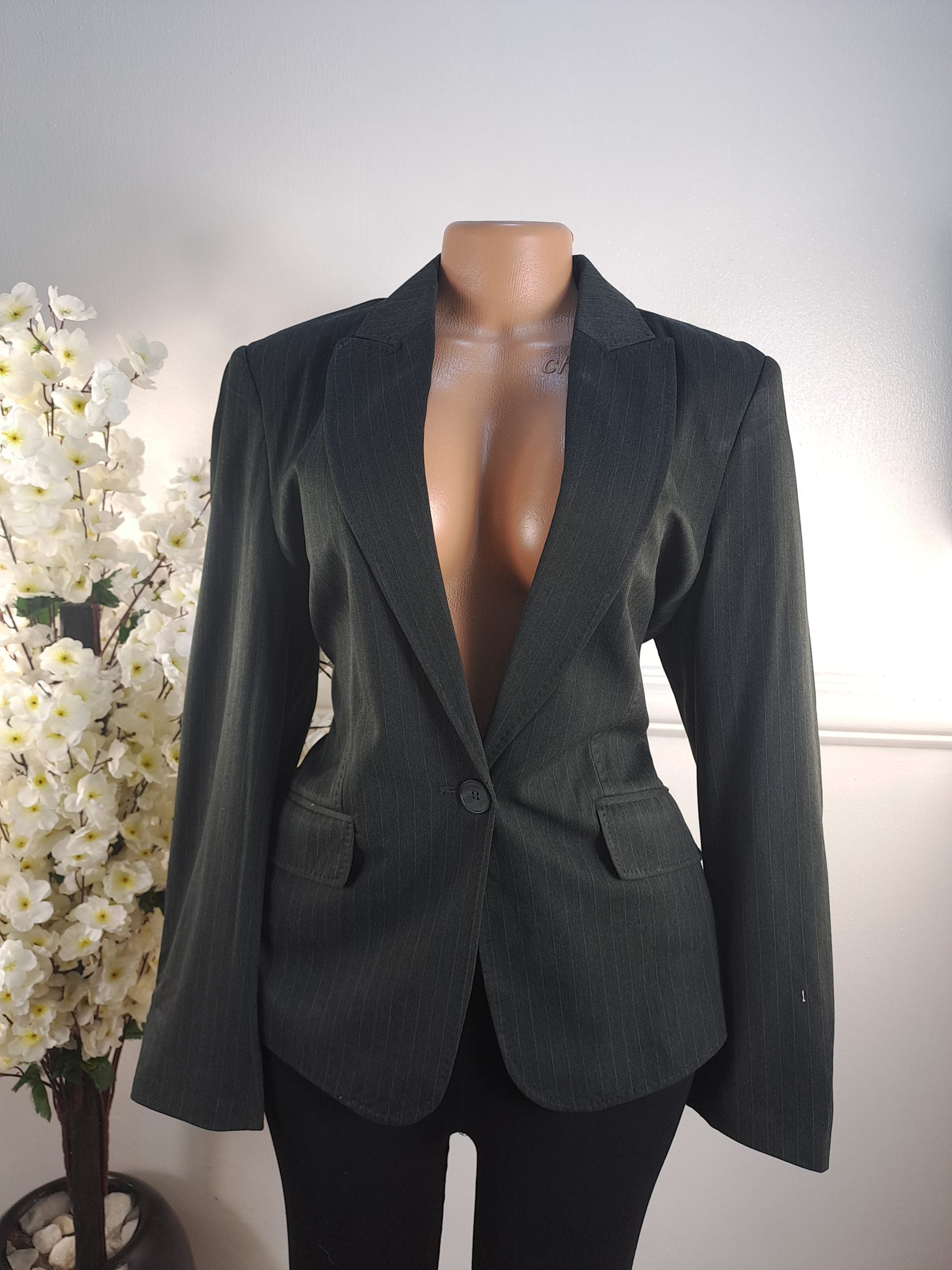DEBENHAMS UK SIZE 14 [LENGHT 26 INCHES] image 0