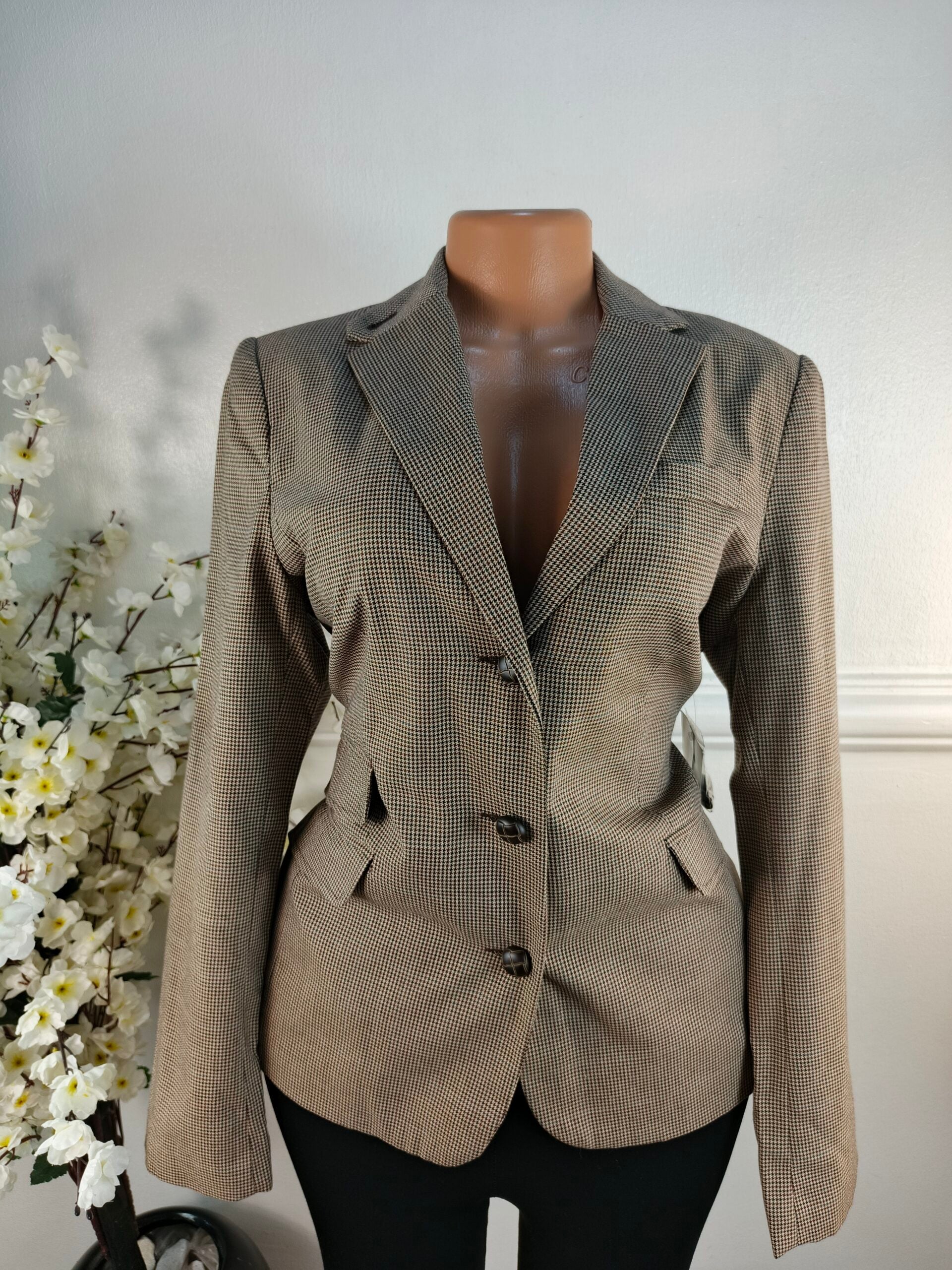 PURE UK SIZE 12 [LENGHT 27 INCHES, CHECKERS] image 0