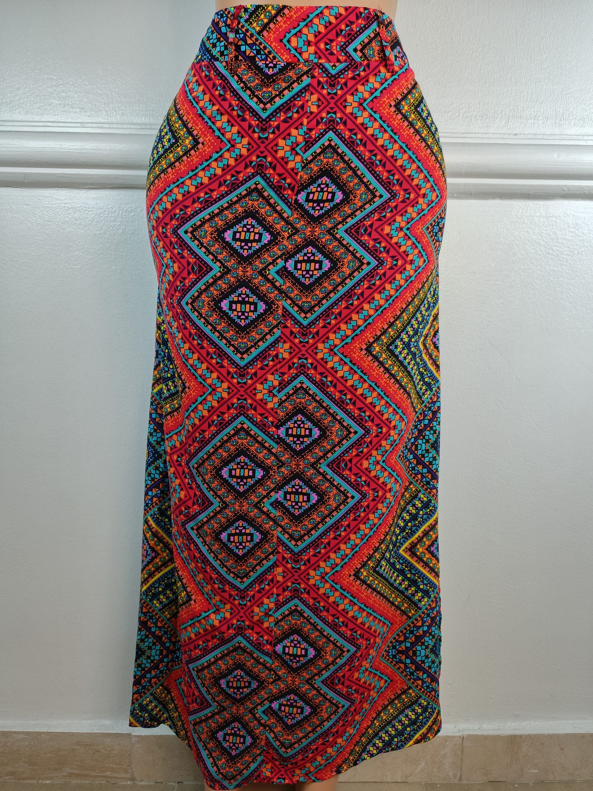 SKIRT UK 8, L-40 INCHES image 0