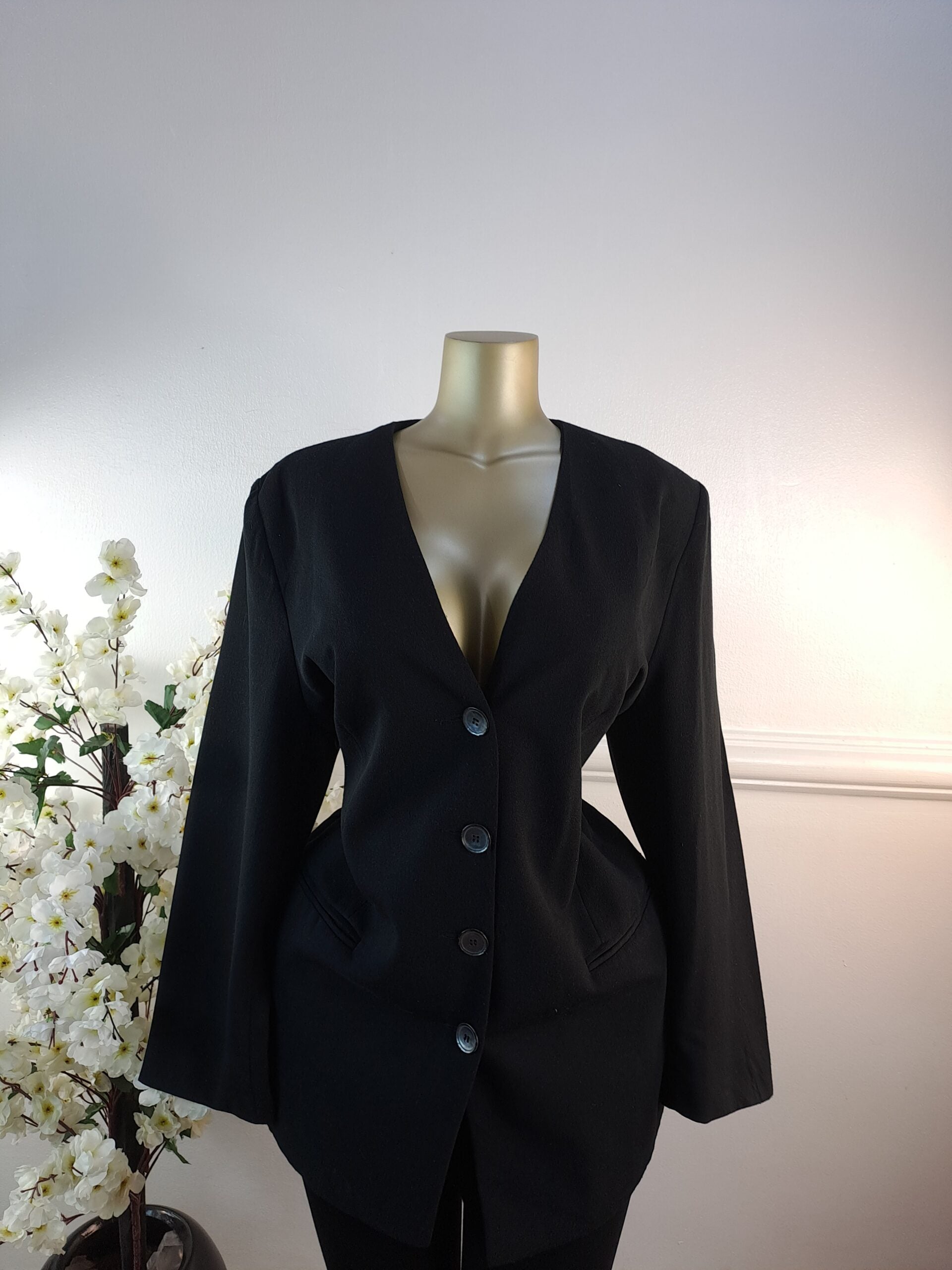 ANN HARVEY UK SIZE 18 [LENGTH 33 INCHES, BLACK] image 0