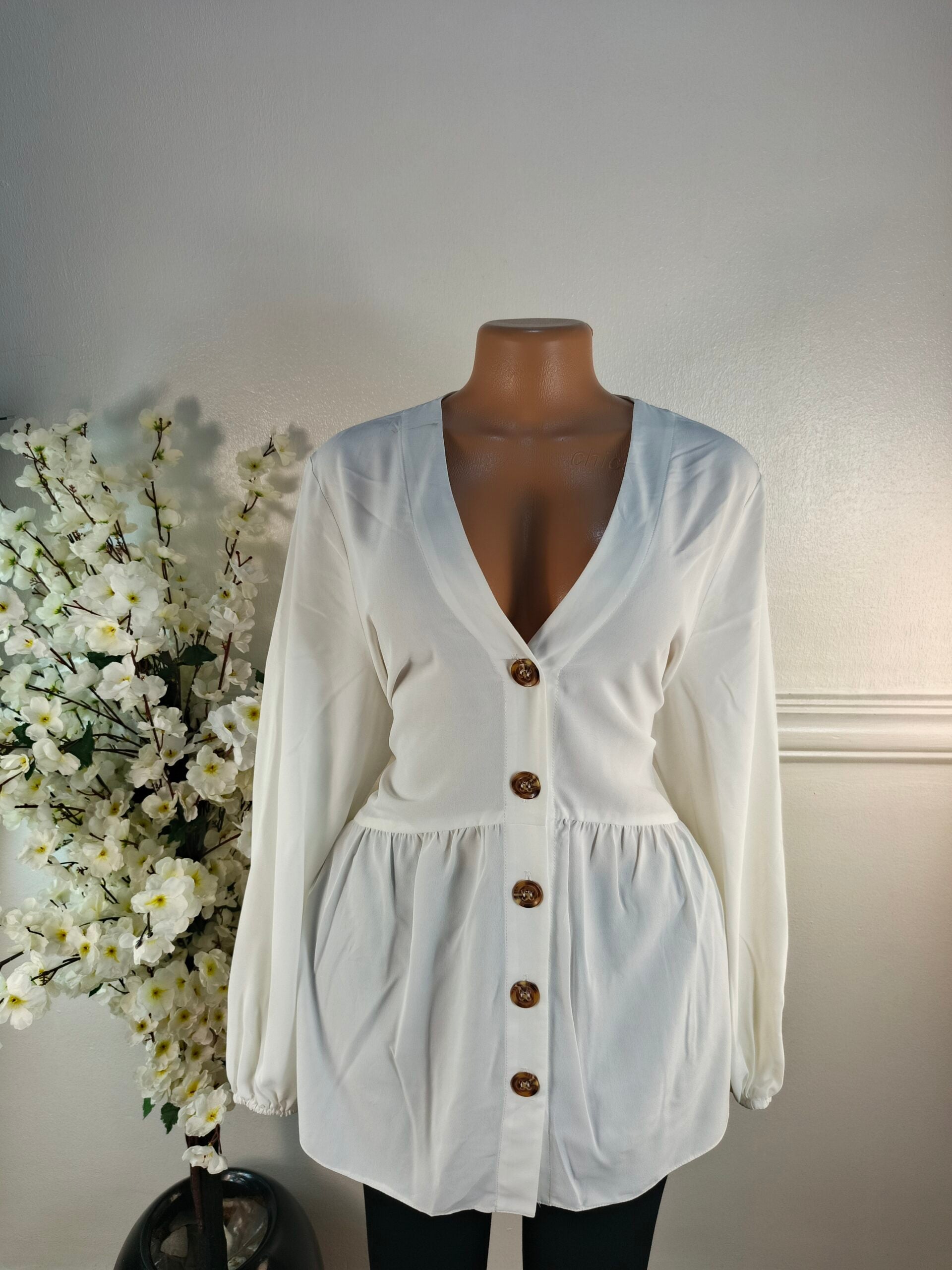 V. COLLECTION UK SIZE 16 [WHITE] image 0