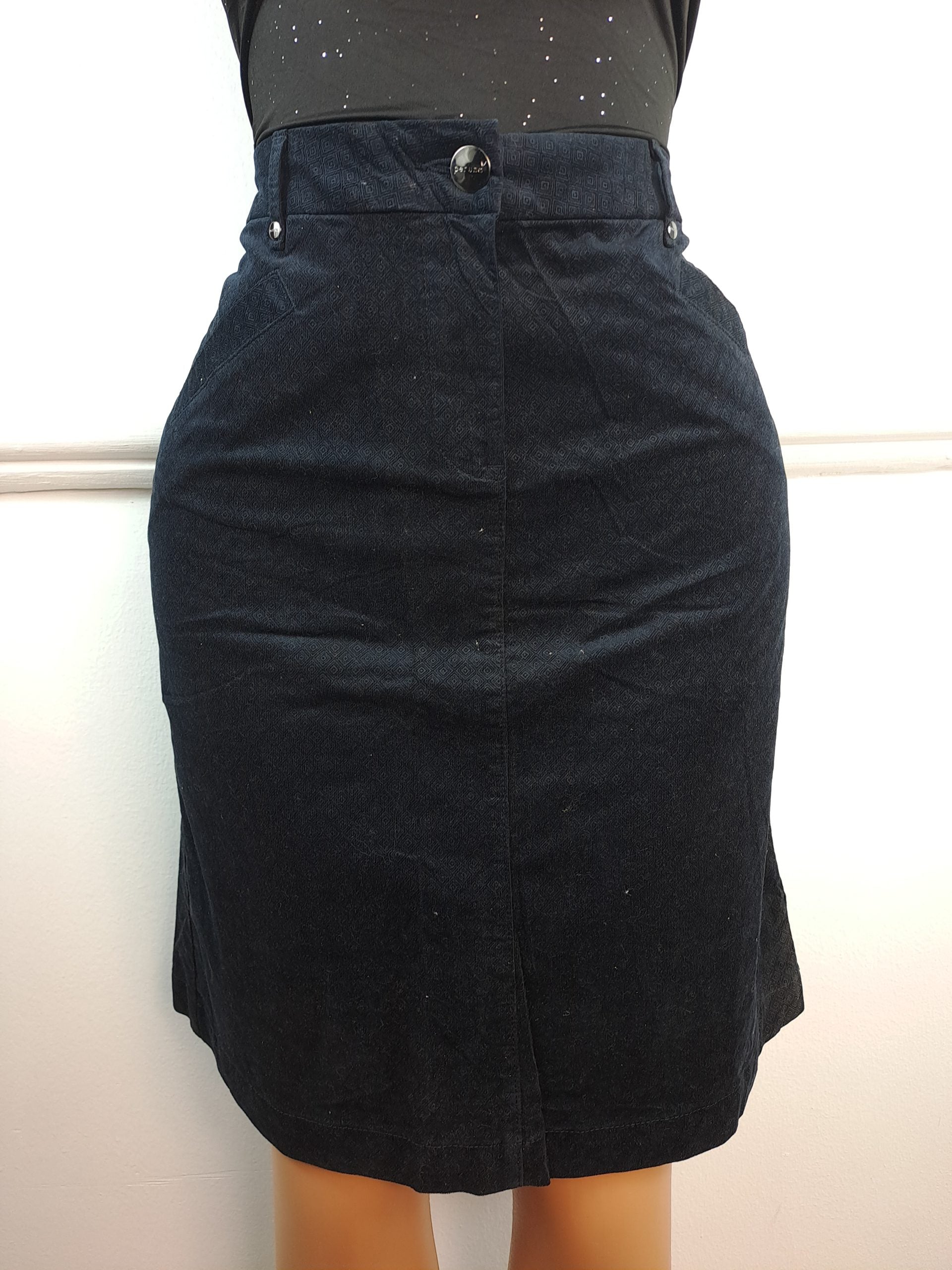 PER UNA UK 14, L-23 INCHES image 0