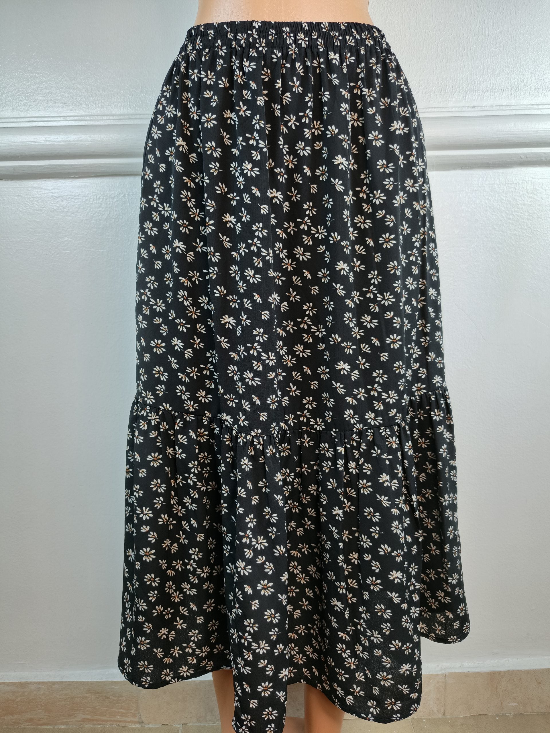 SKIRT UK 6, L-34 INCHES image 0