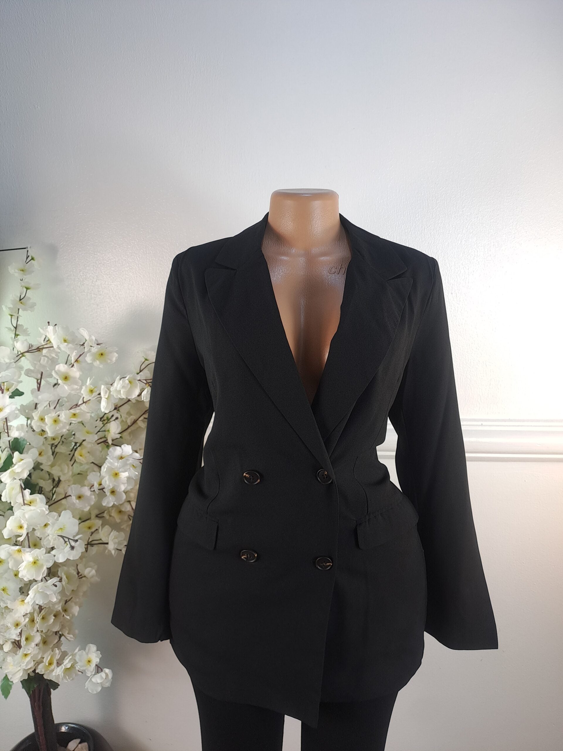 BLAZER UK SIZE 10 [LENGTH 31 INCHES, BLACK] image 0