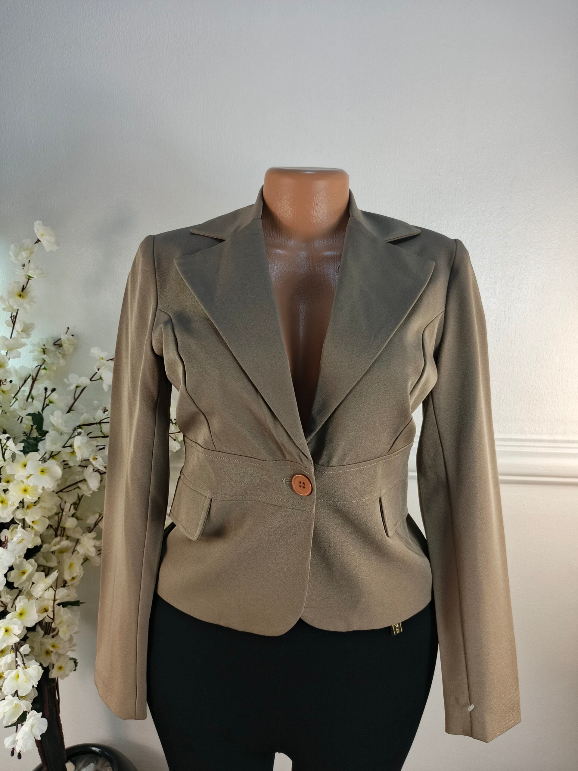 YESSICA UK SIZE 8 [LENGHT 22 INCHES, BROWN] image 0