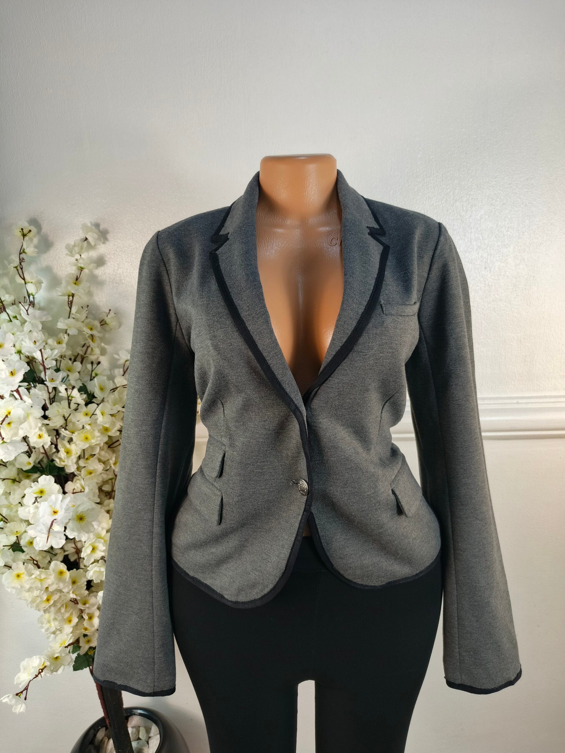 GAP UK SIZE 12 [LENGHT 24 INCHES] image 0