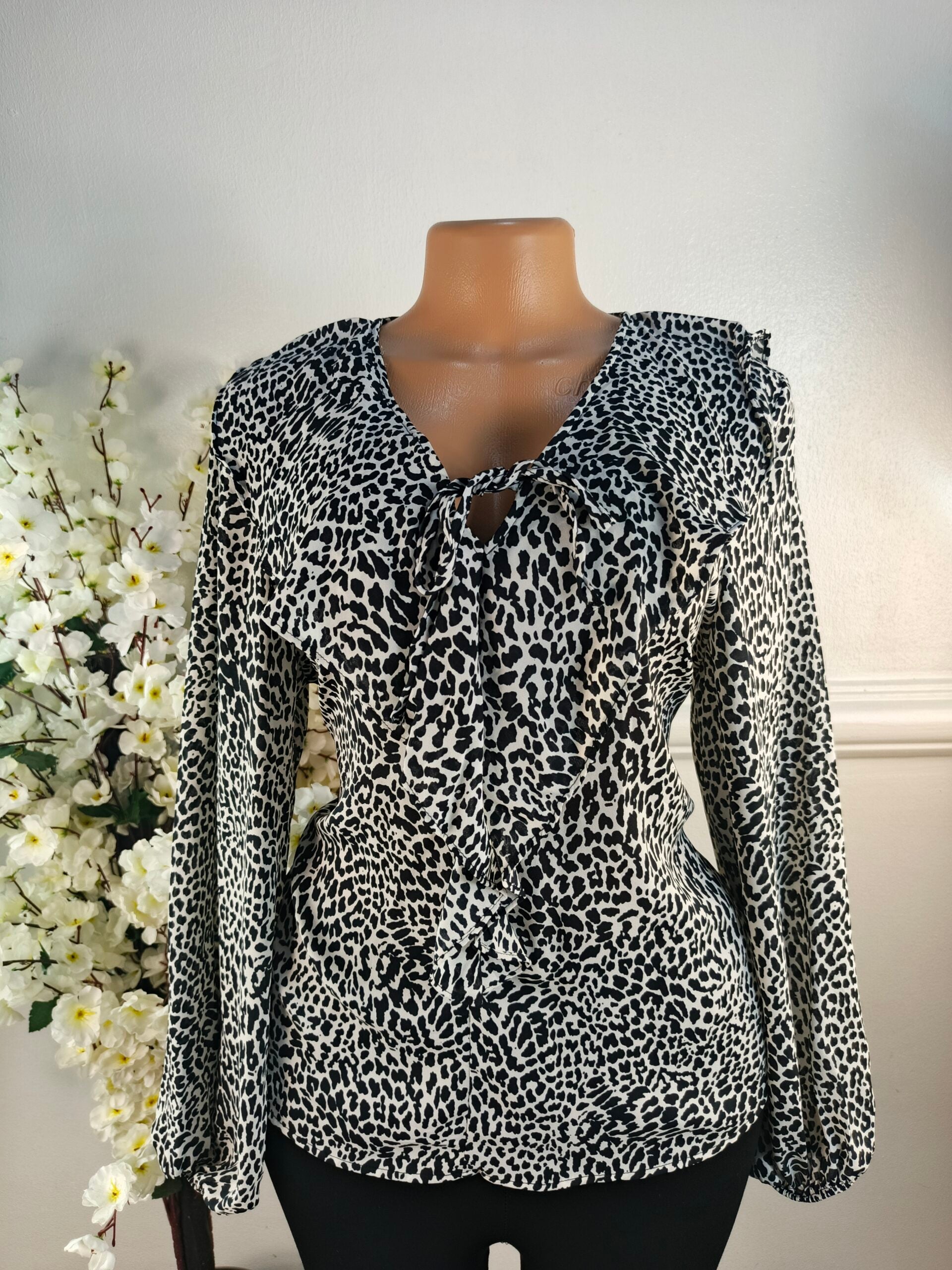 F&amp;F UK SIZE 14 image 0