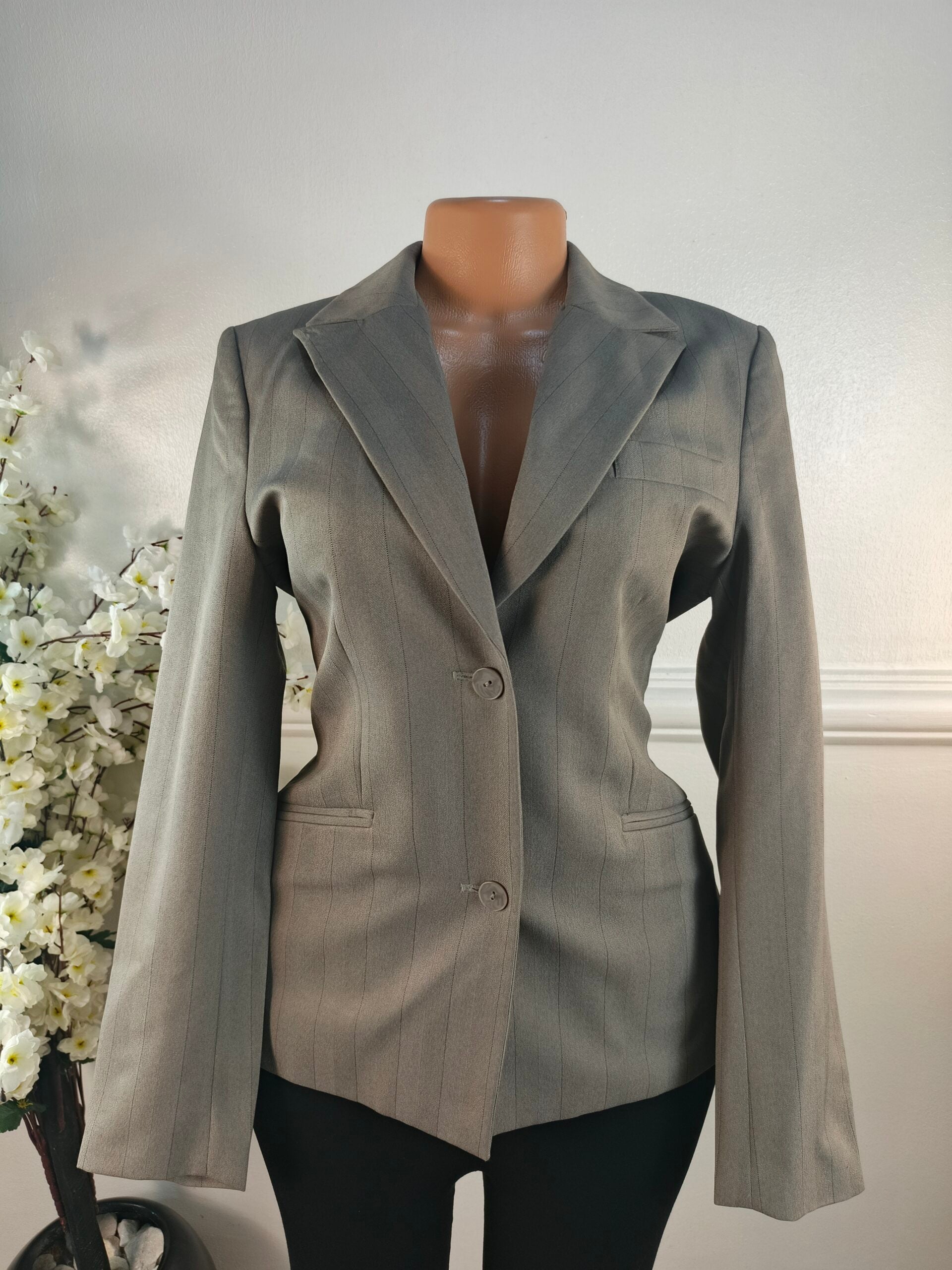HENNES UK SIZE 10 [LENGHT 26 INCHES] image 0
