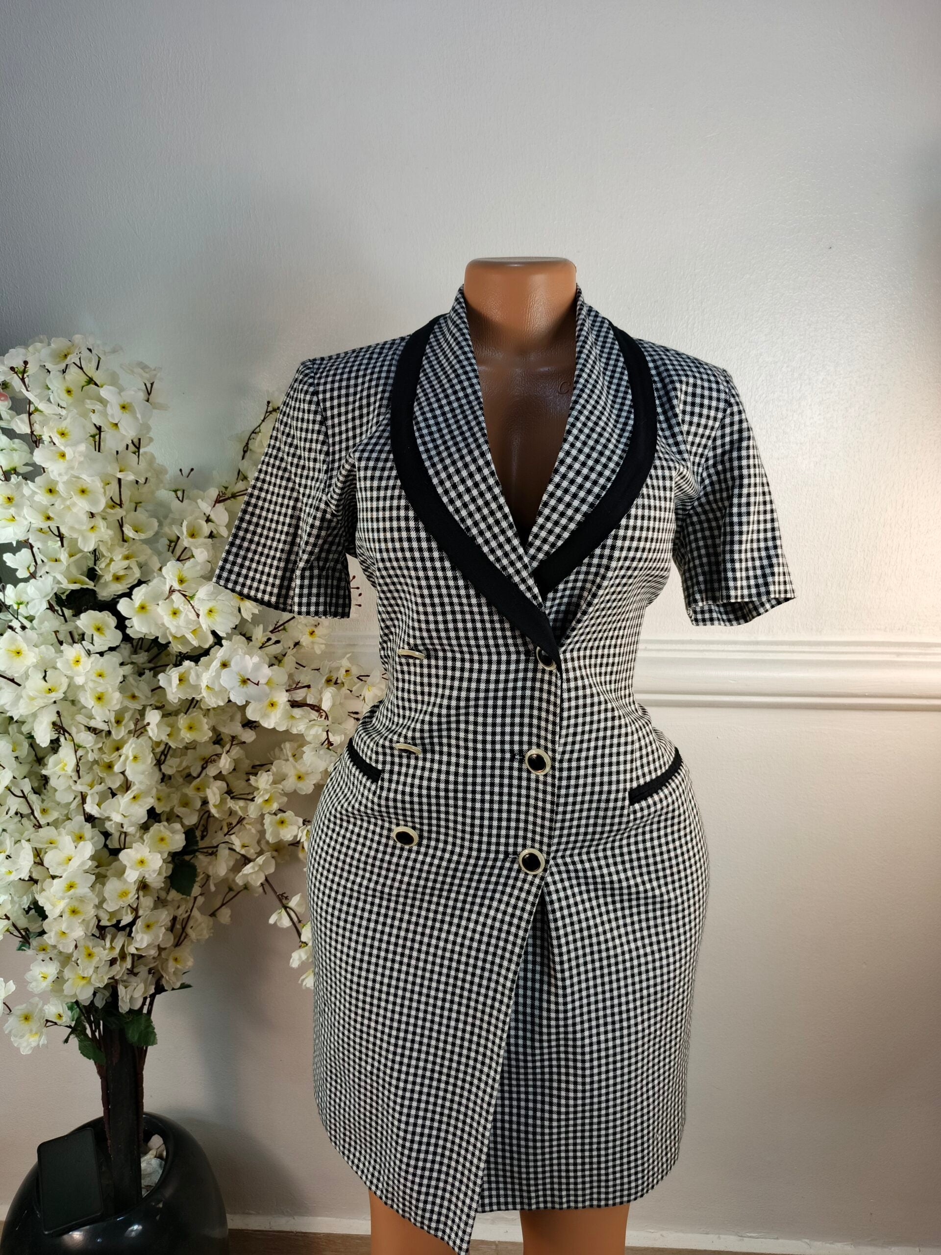 DANNY &amp; NICOLE UK SIZE 10 [LENGTH 37 INCHES, CHECKERS] image 0