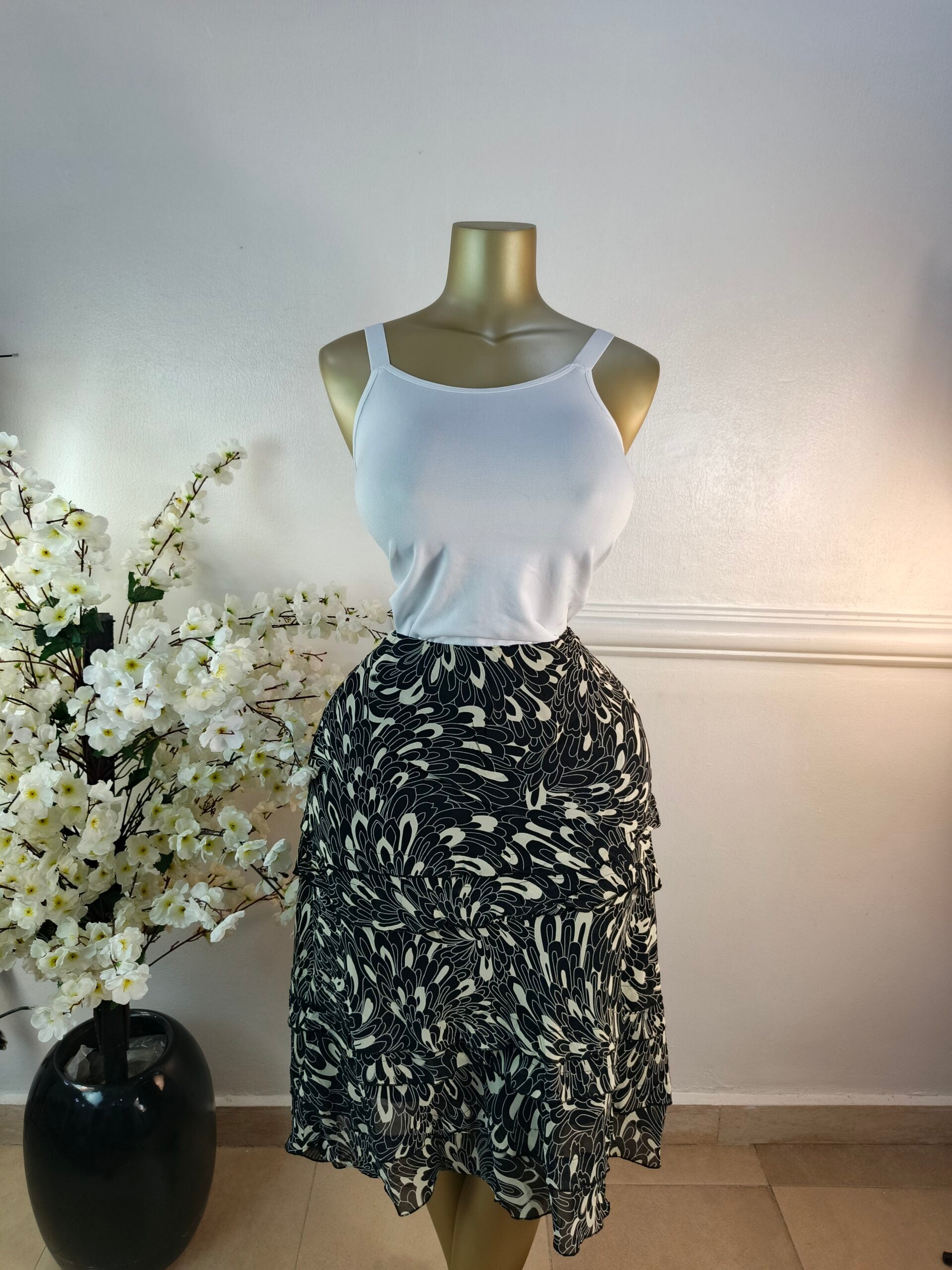 PRIMARK UK SIZE 16 [LENGTH 28 INCHES] image 0