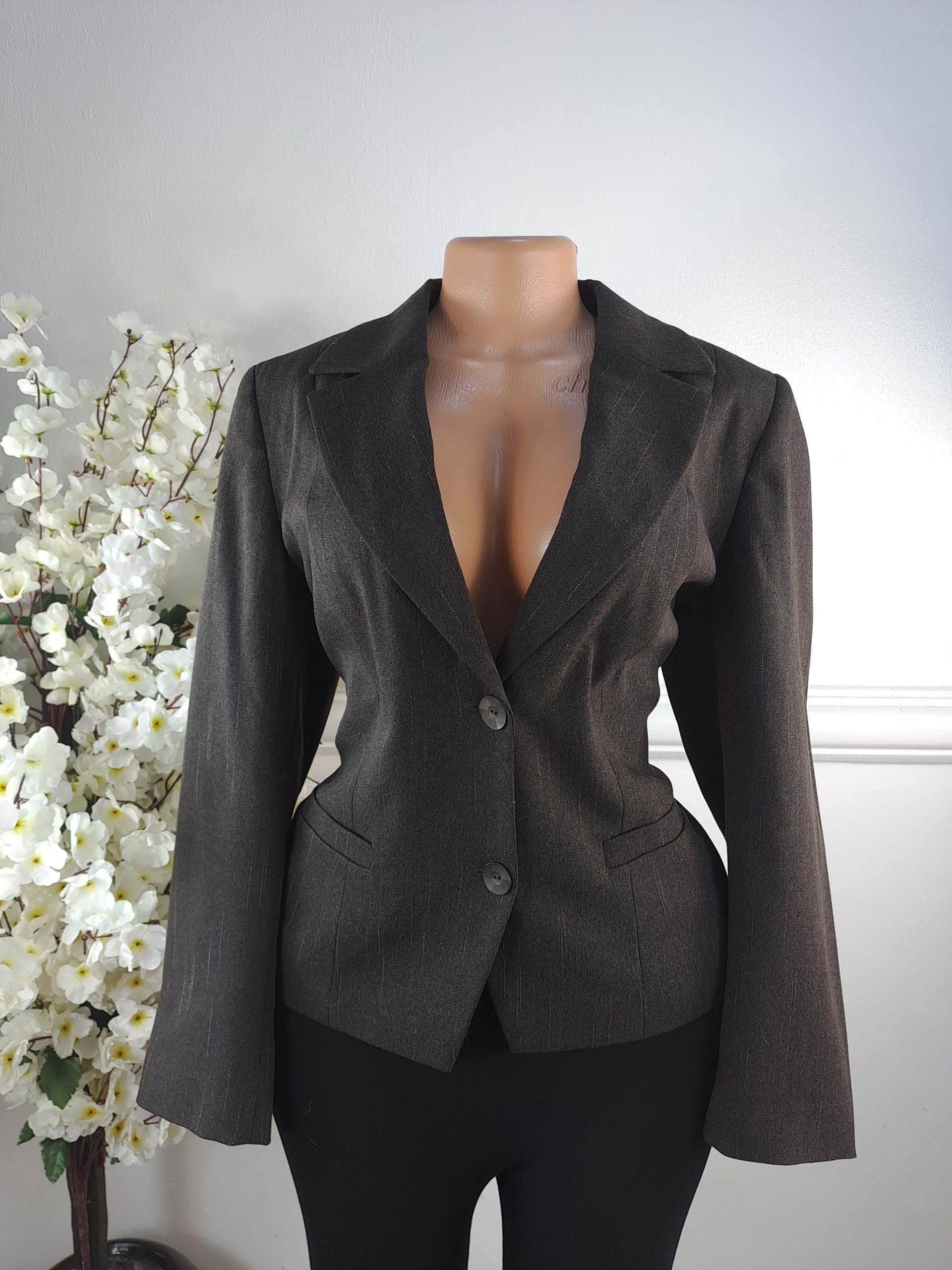 CLASSIC UK SIZE 12 [LENGHT 23 INCHES] image 0