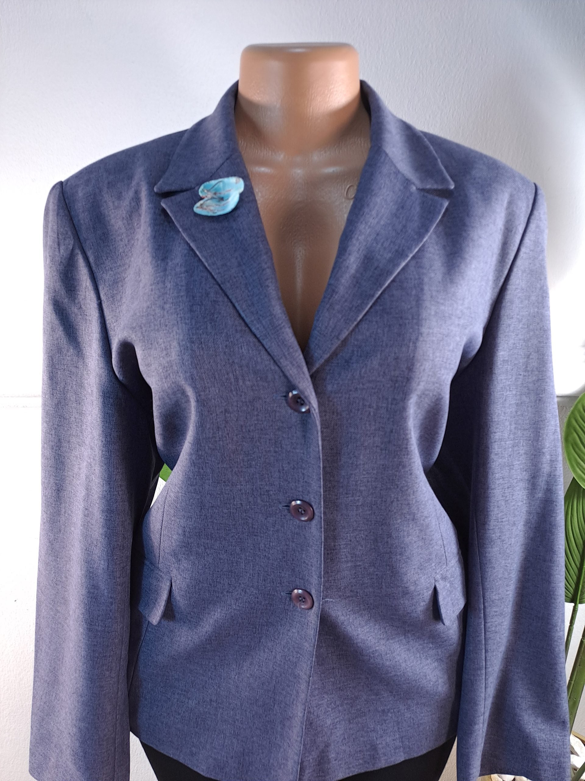 DUNNES UK 14 image 0